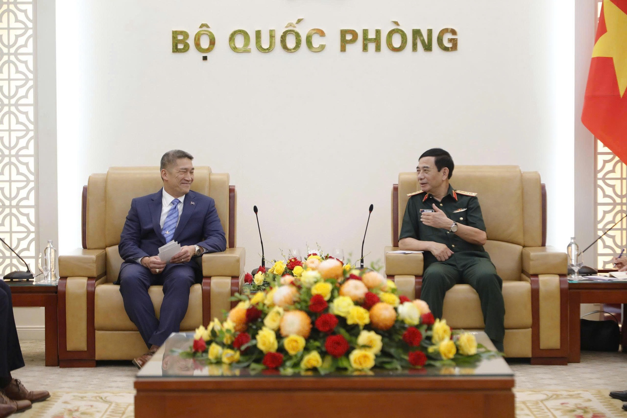 Đại tướng Phan Văn Giang tiếp Quyền Bộ trưởng Bộ Hải qu&acirc;n Mỹ H&ugrave;ng Cao - Ảnh 1.