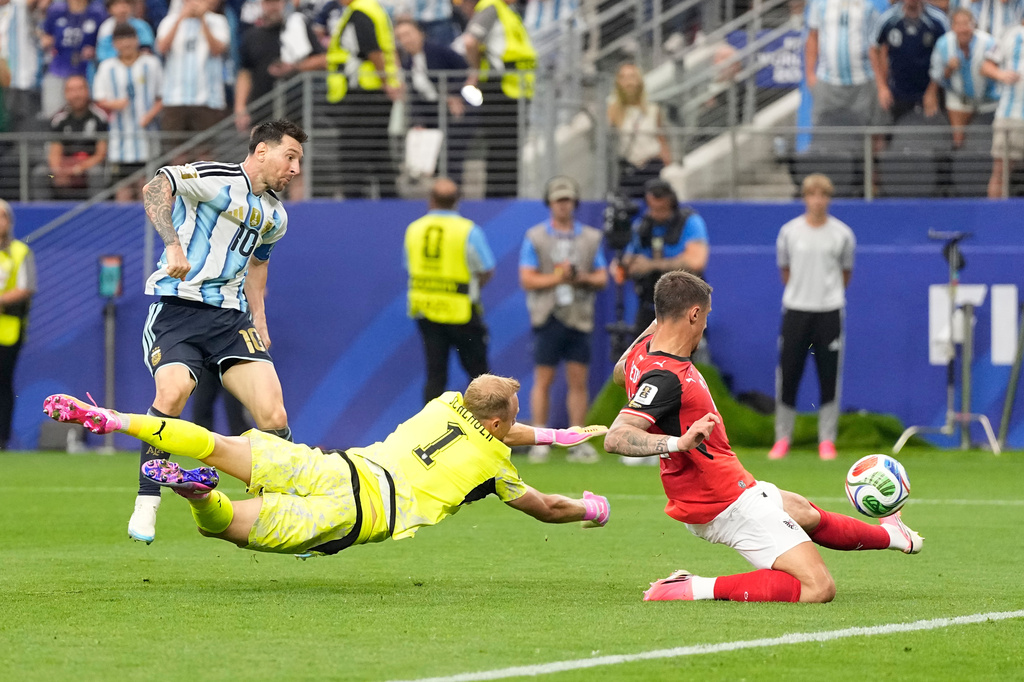 Lionel Messi viết lại lịch sử World Cup - Ảnh 3.