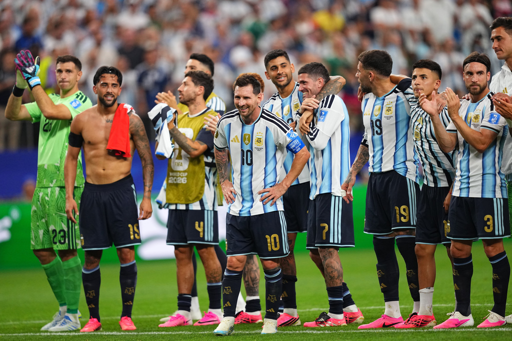 Messi lập c&uacute; đ&uacute;p lịch sử, Argentina sớm gi&agrave;nh v&eacute; v&agrave;o v&ograve;ng 1/16 World Cup 2026 - Ảnh 4.