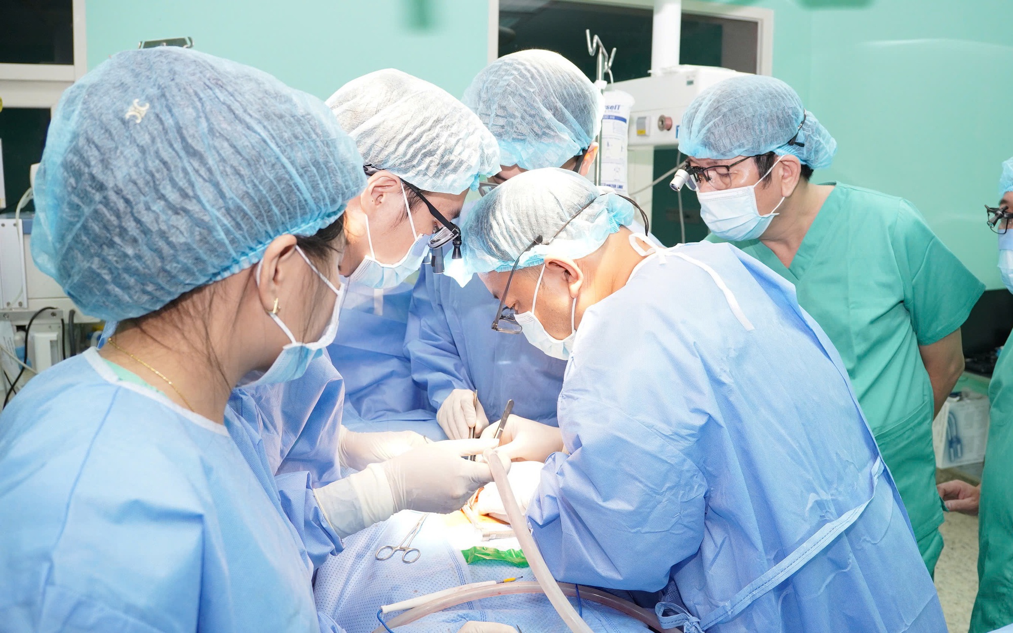 Từ một người hiến tạng, 6 bệnh nhân được hồi sinh