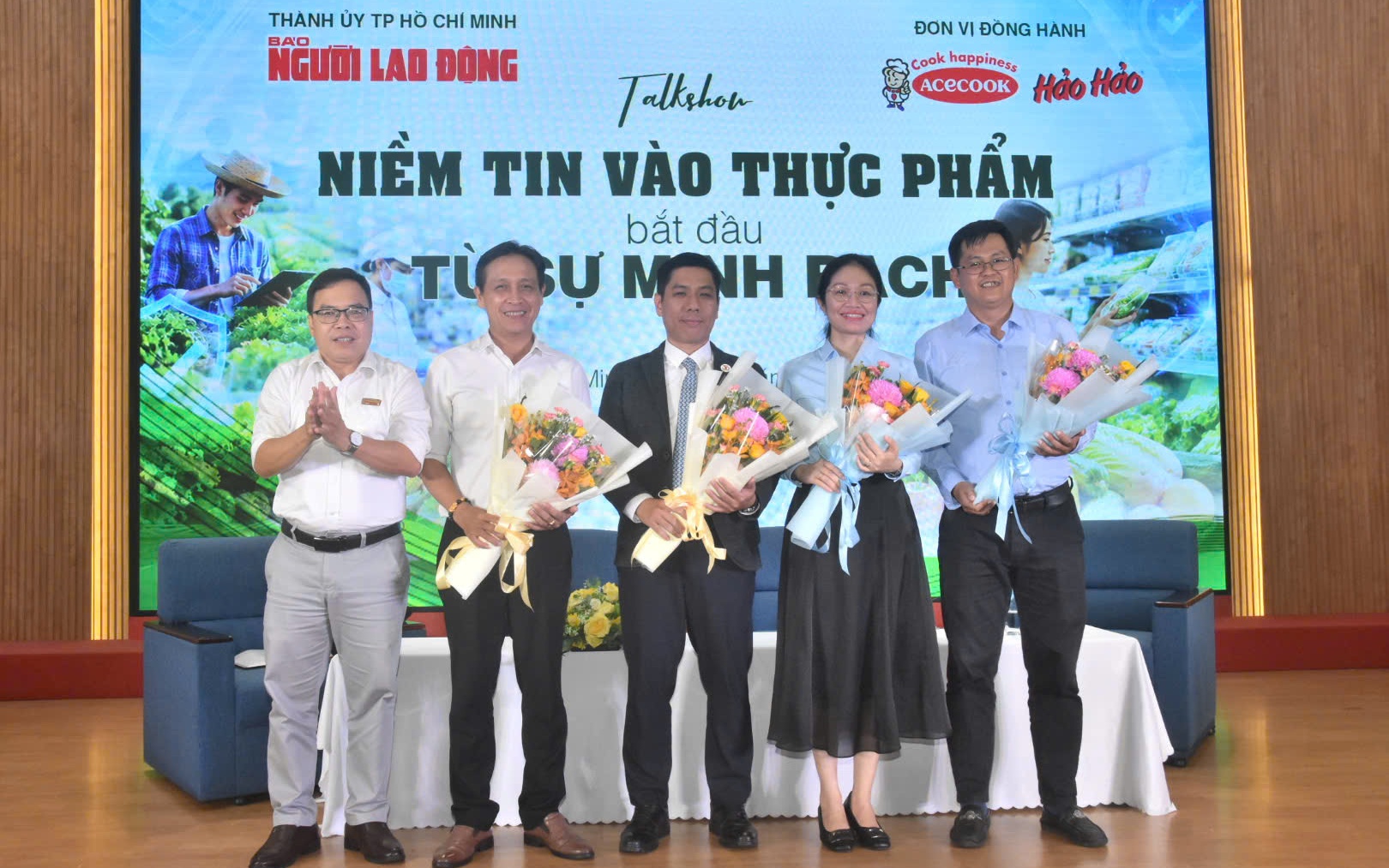 Niềm tin vào thực phẩm bắt đầu từ sự minh bạch