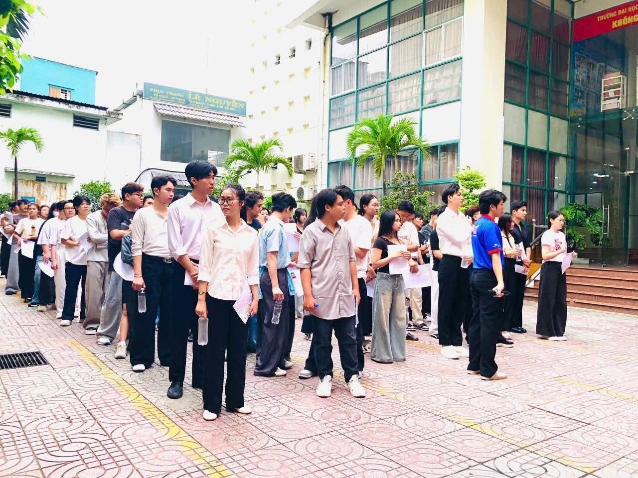 PGS.TS Trần Yến Chi v&agrave; kỳ vọng t&igrave;m những hạt nh&acirc;n mới cho s&acirc;n khấu th&agrave;nh phố - Ảnh 4.