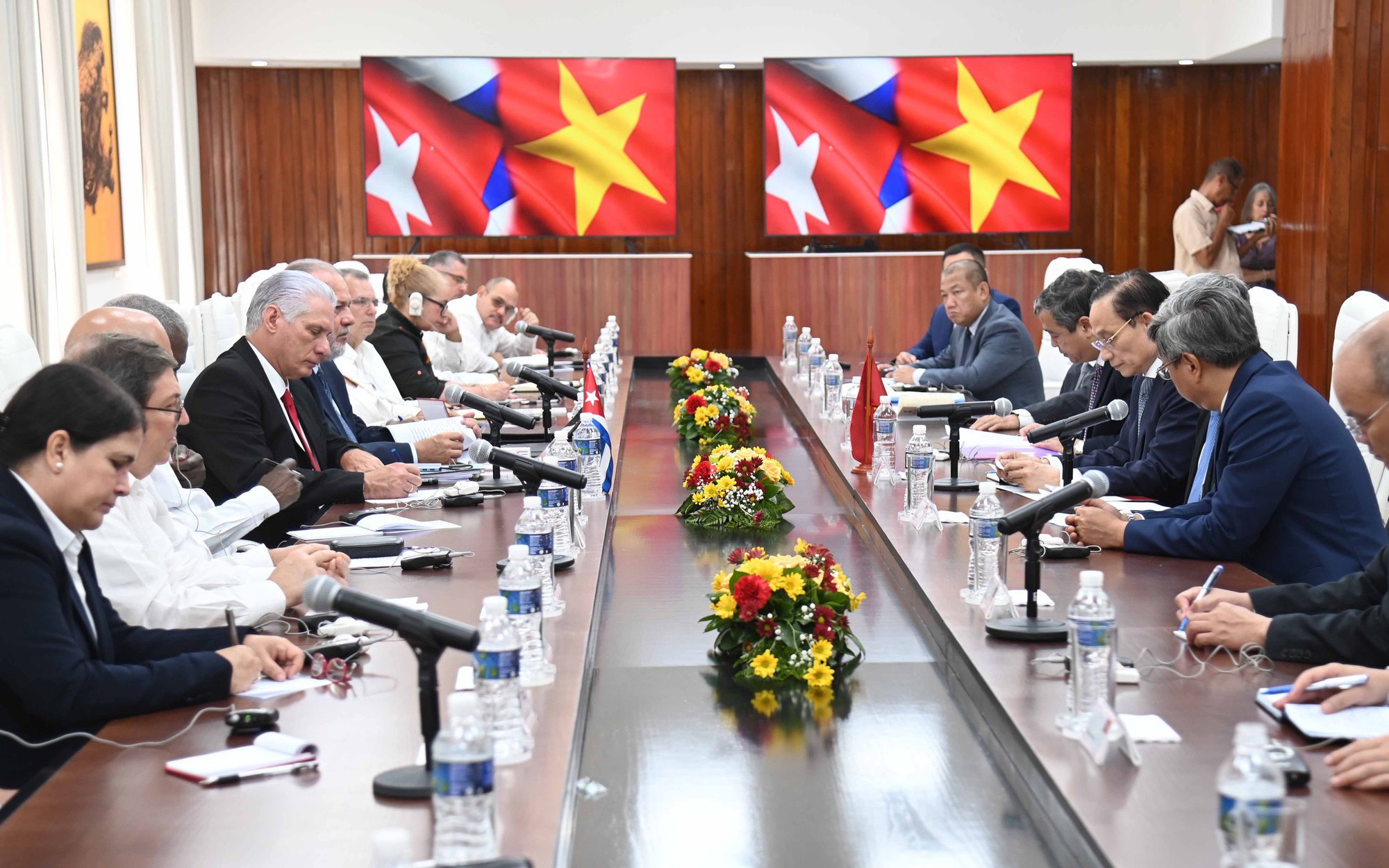 Đặc phái viên của Tổng Bí thư, Chủ tịch nước Tô Lâm thăm và làm việc tại Cuba
