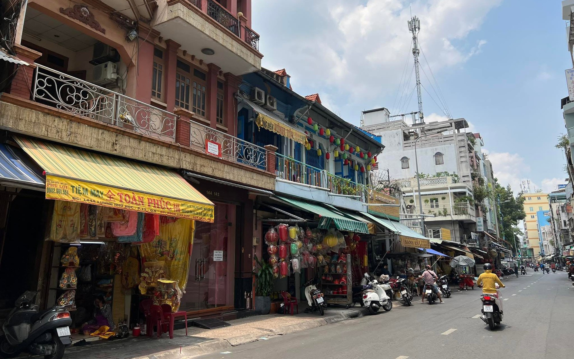 VÙNG ĐẤT MẾN THƯƠNG (*): Không lẫn với bất cứ nơi đâu