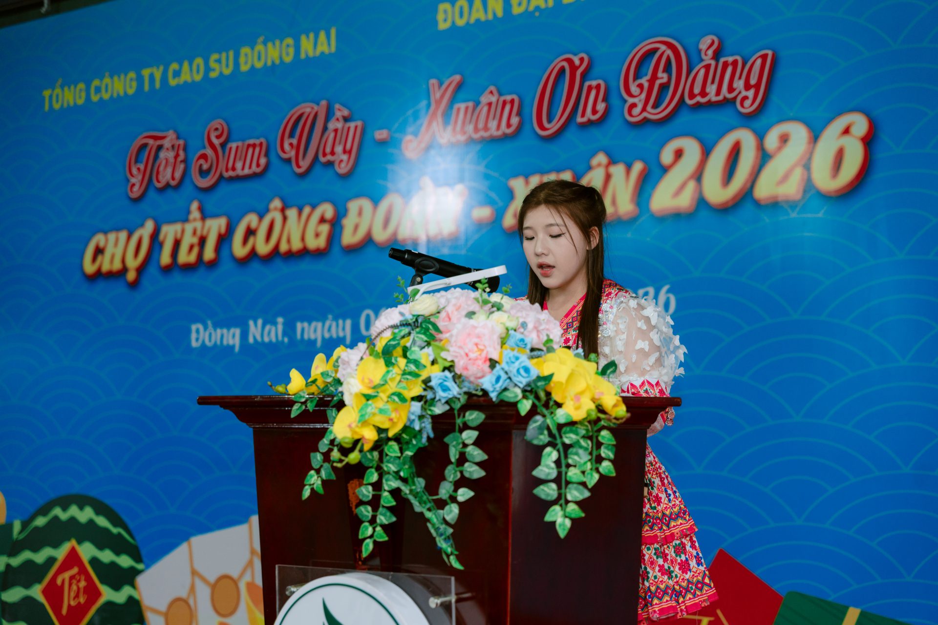 Vợ chồng trẻ thoát nghèo nhờ nghề công nhân cao su tại Đồng Nai năm 2026 - Ảnh 4.