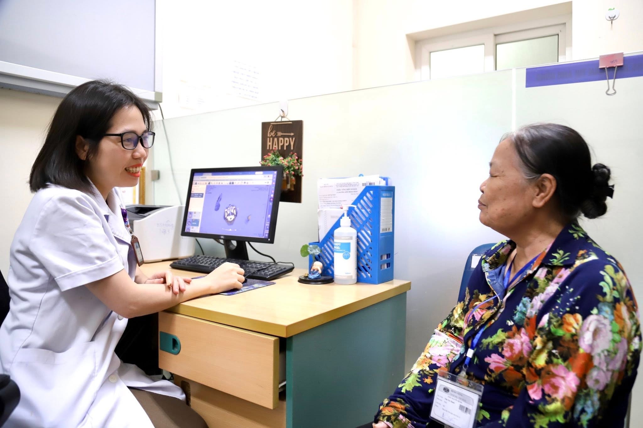 "Cởi trói" viện phí trái tuyến - Ảnh 1.
