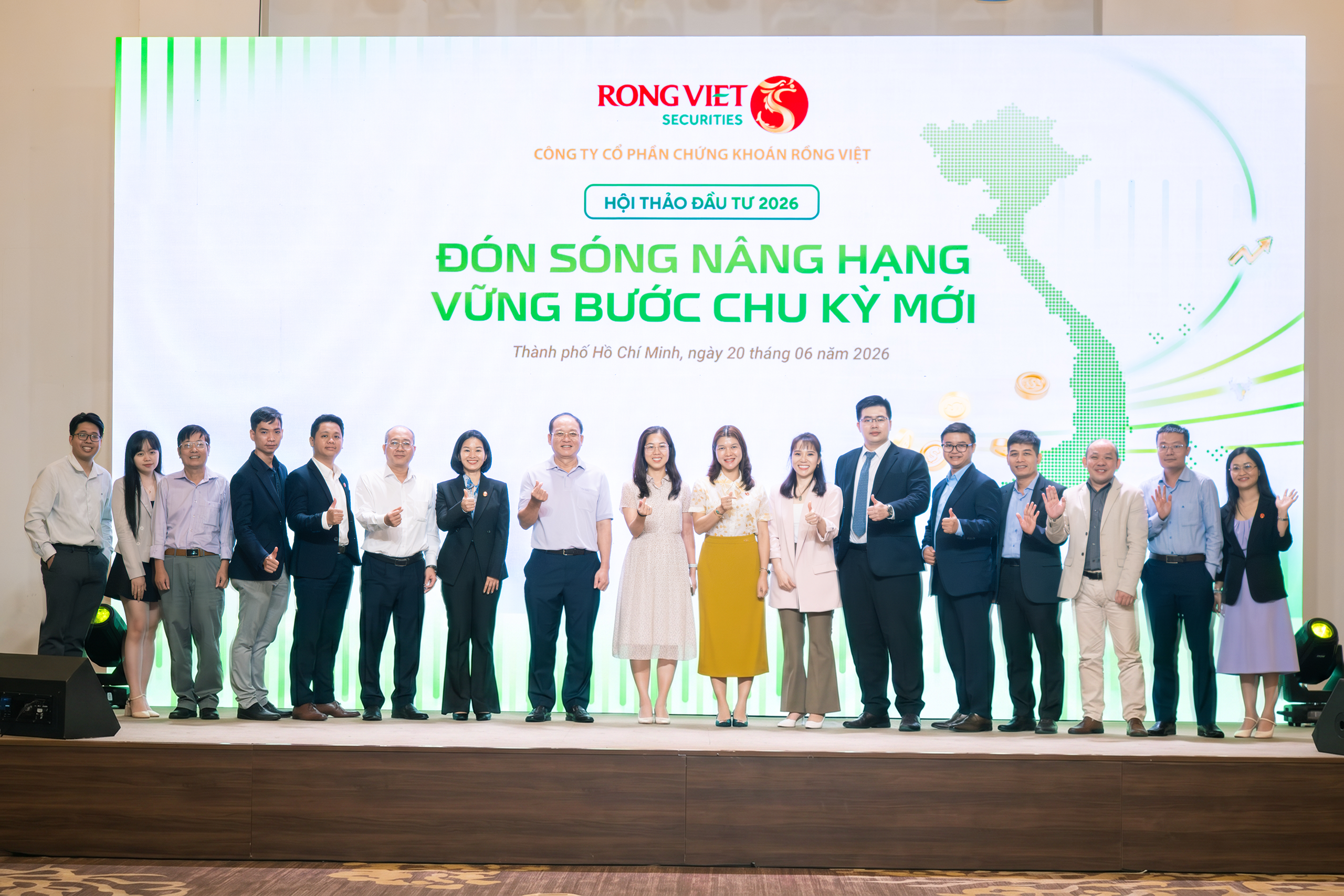 Rồng Việt tổ chức thành công Hội thảo đầu tư 2026 “Đón sóng nâng hạng - Vững bước chu kỳ mới” - Ảnh 1.