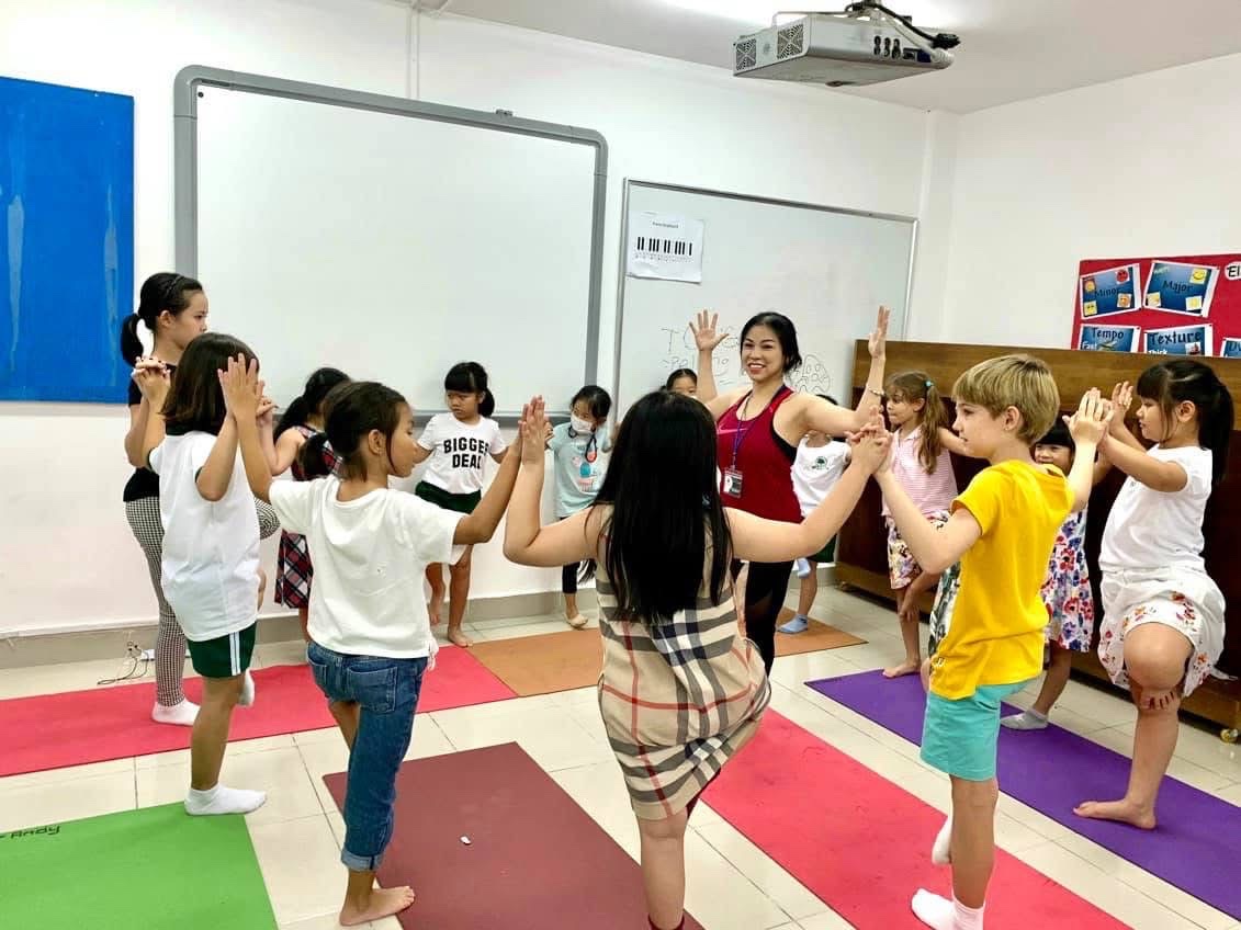 Người truyền năng lượng t&iacute;ch cực, đồng h&agrave;nh c&ugrave;ng sức khỏe v&agrave; sắc đẹp cộng đồng - Ảnh 2.