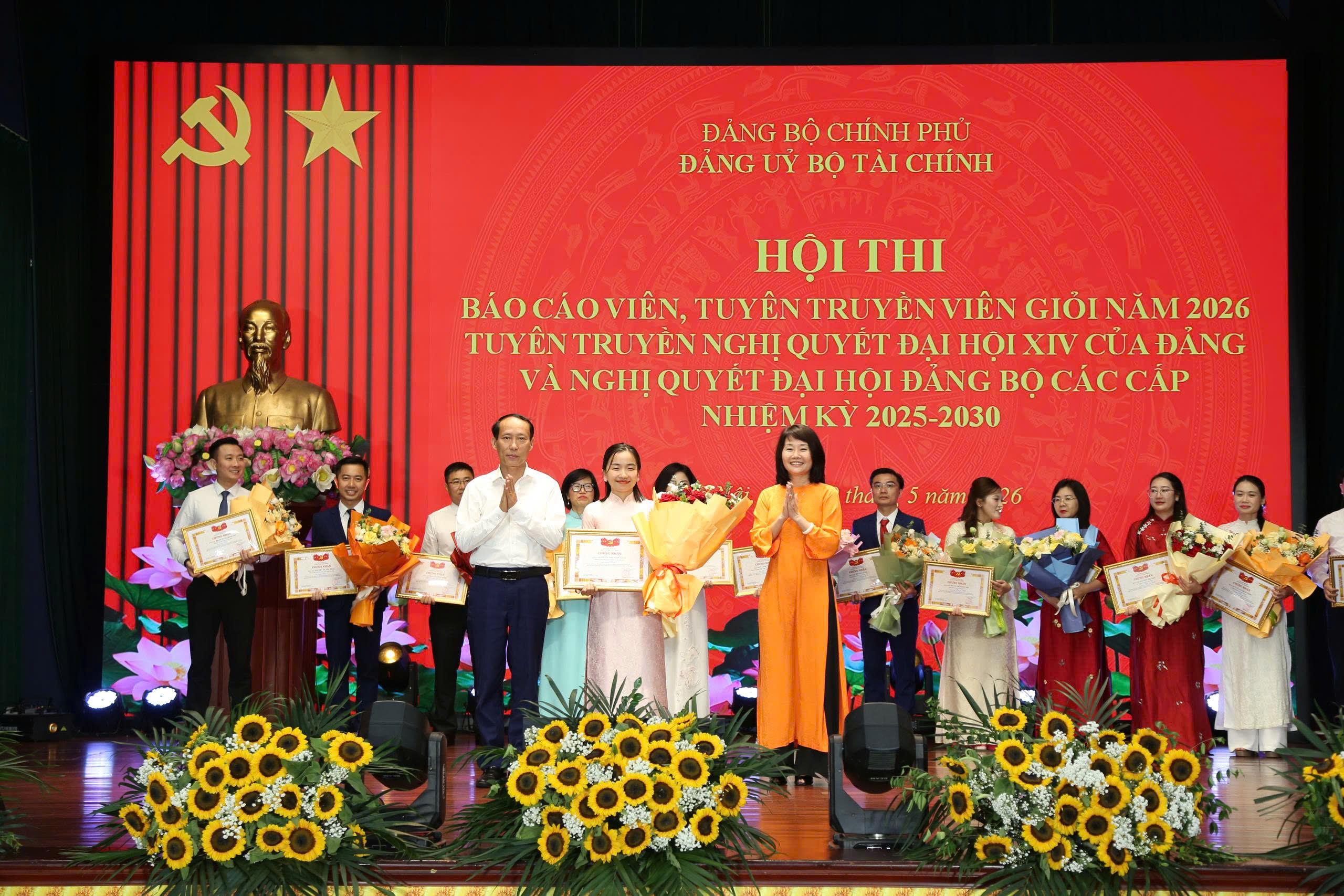 Dấu ấn của nữ nghiên cứu viên trẻ ngành cao su - Ảnh 4.