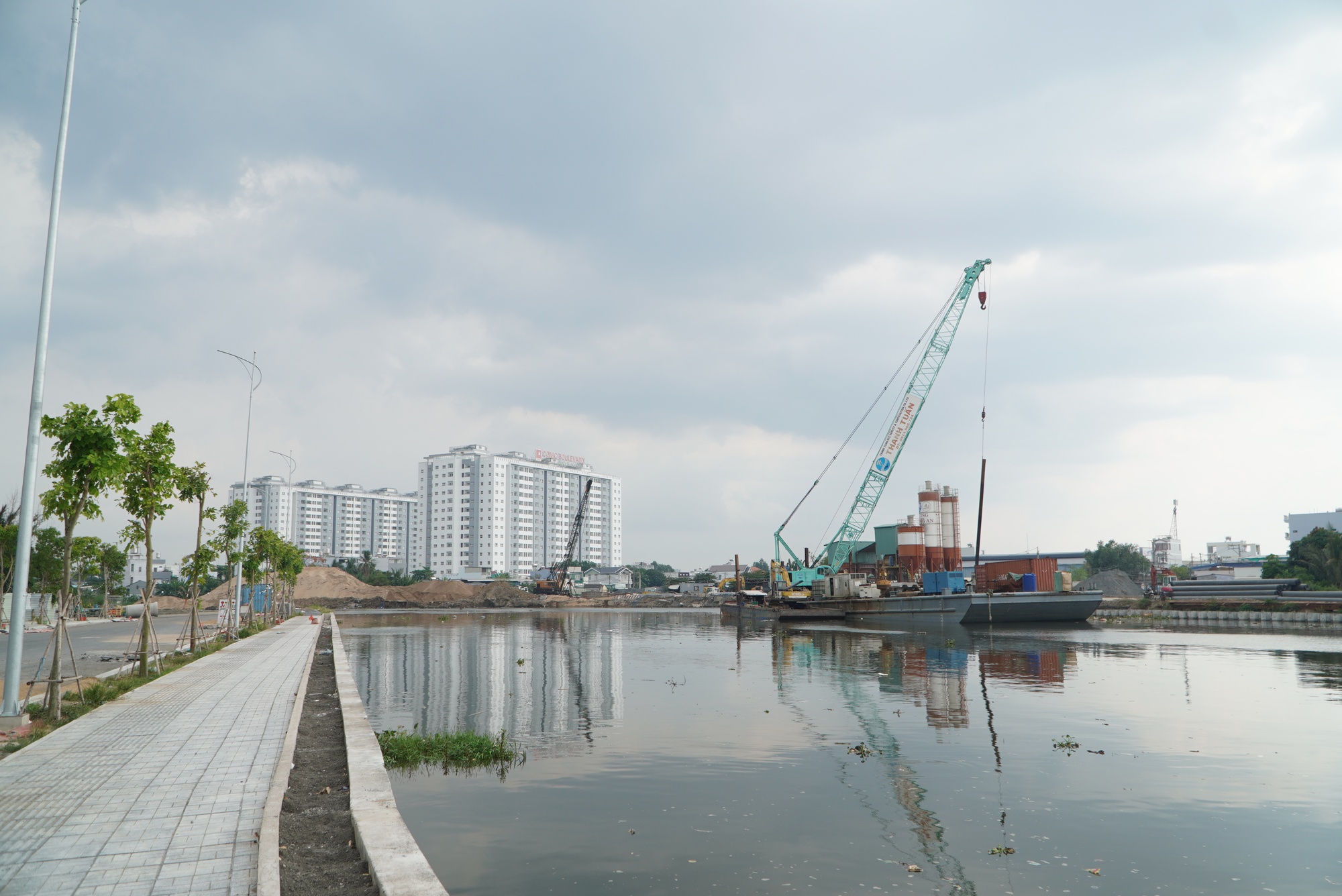 Sức sống mới bên dòng kênh Tham Lương - Ảnh 2.