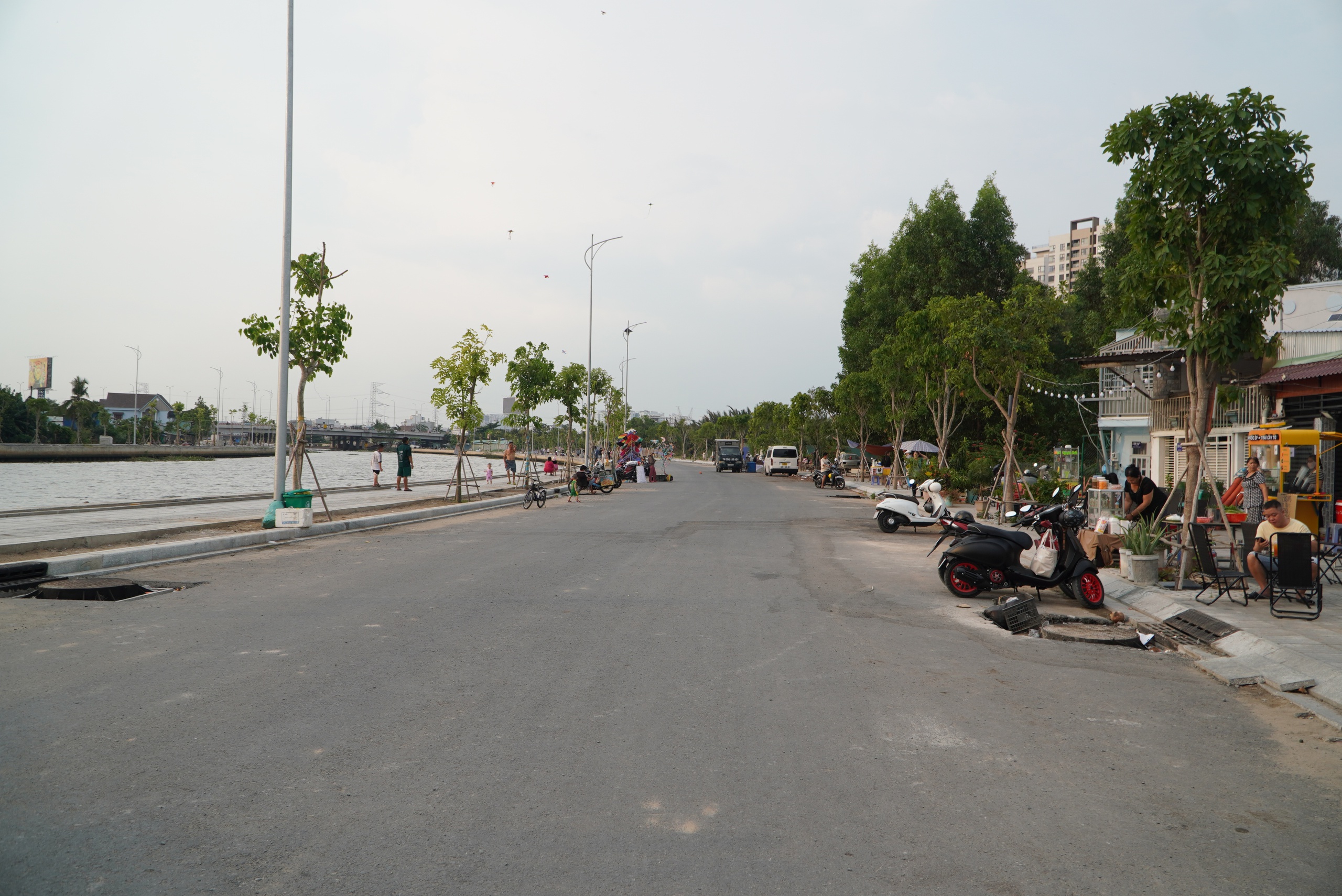Sức sống mới bên dòng kênh Tham Lương - Ảnh 1.
