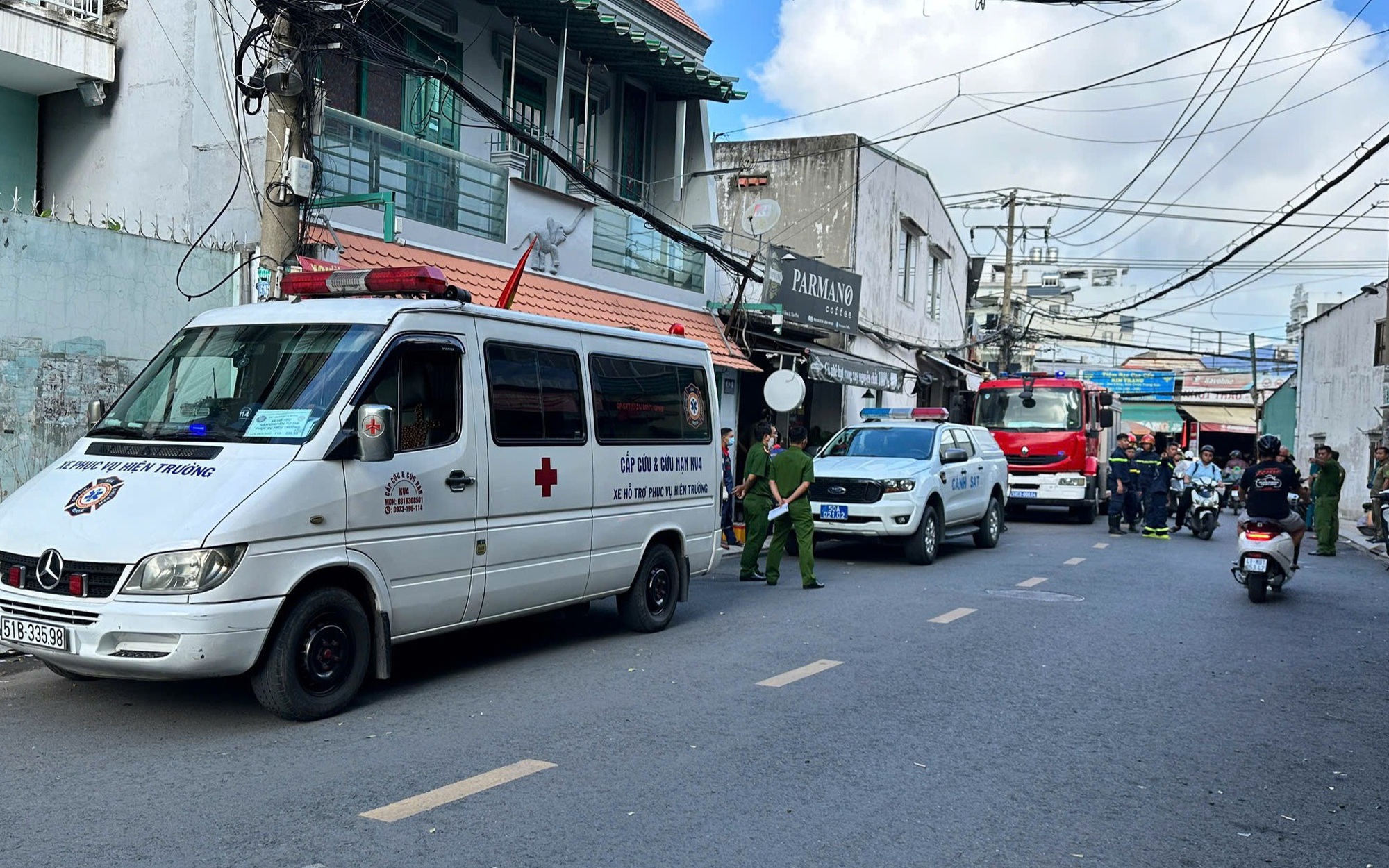 Quán cà phê cháy lúc rạng sáng ở TPHCM, chủ quán tử vong