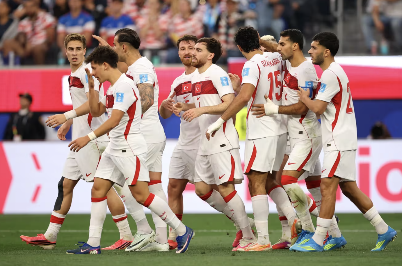 Thổ Nhĩ Kỳ chia tay World Cup 2026 bằng trận thắng chủ nhà Mỹ - Ảnh 2.