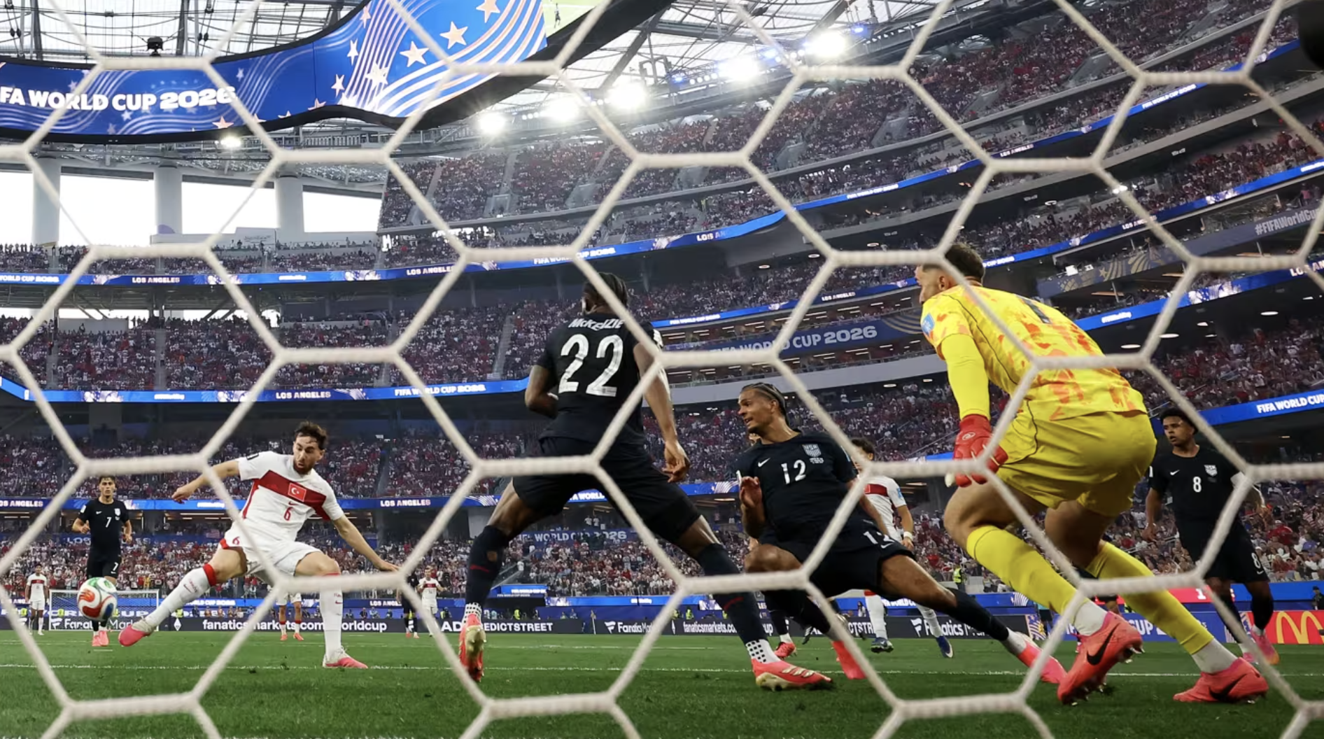 Thổ Nhĩ Kỳ chia tay World Cup 2026 bằng trận thắng chủ nhà Mỹ - Ảnh 1.