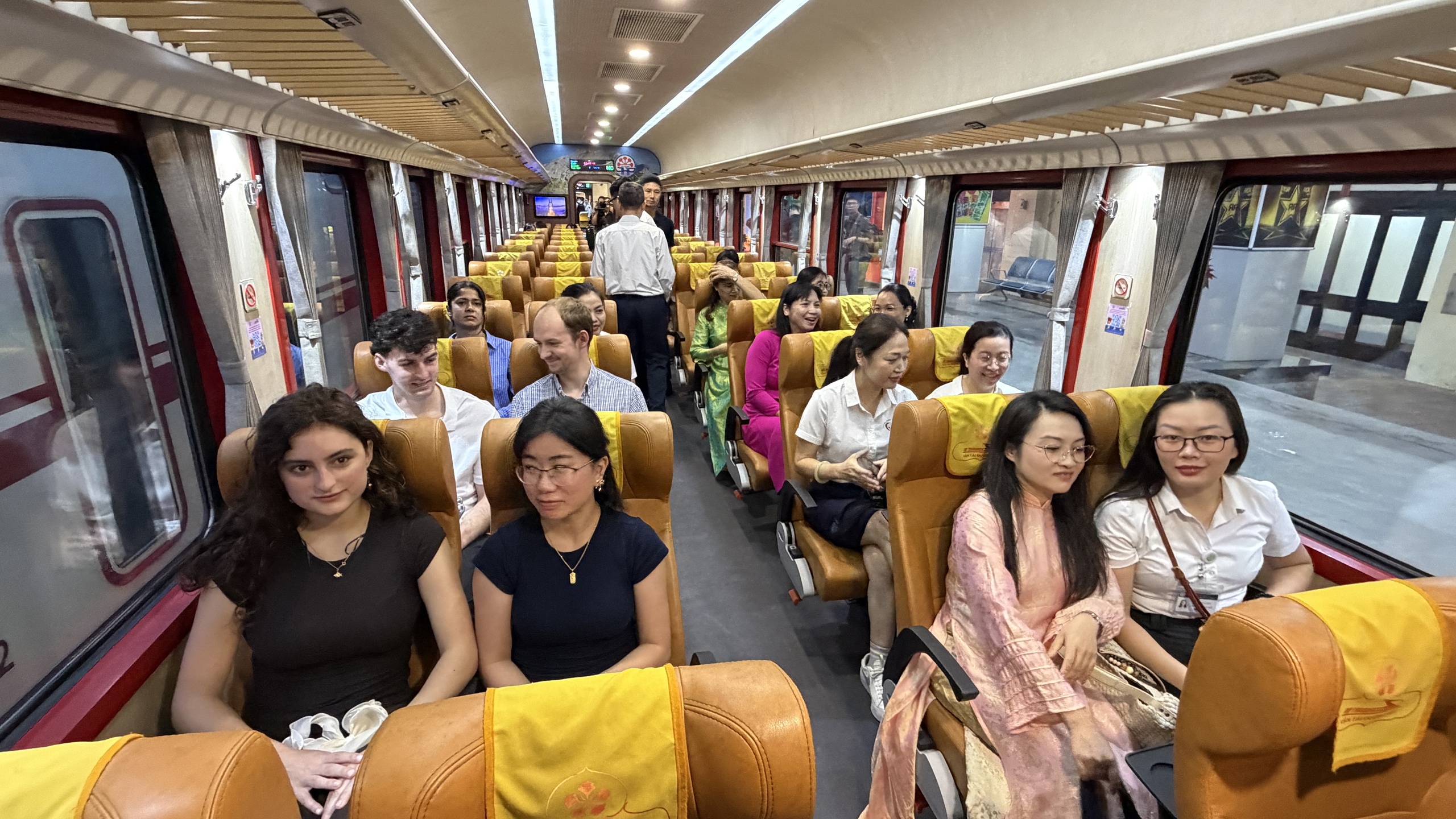Bệnh viện Bạch Mai cơ sở Ninh Bình chính thức vận hành - Ảnh 13.