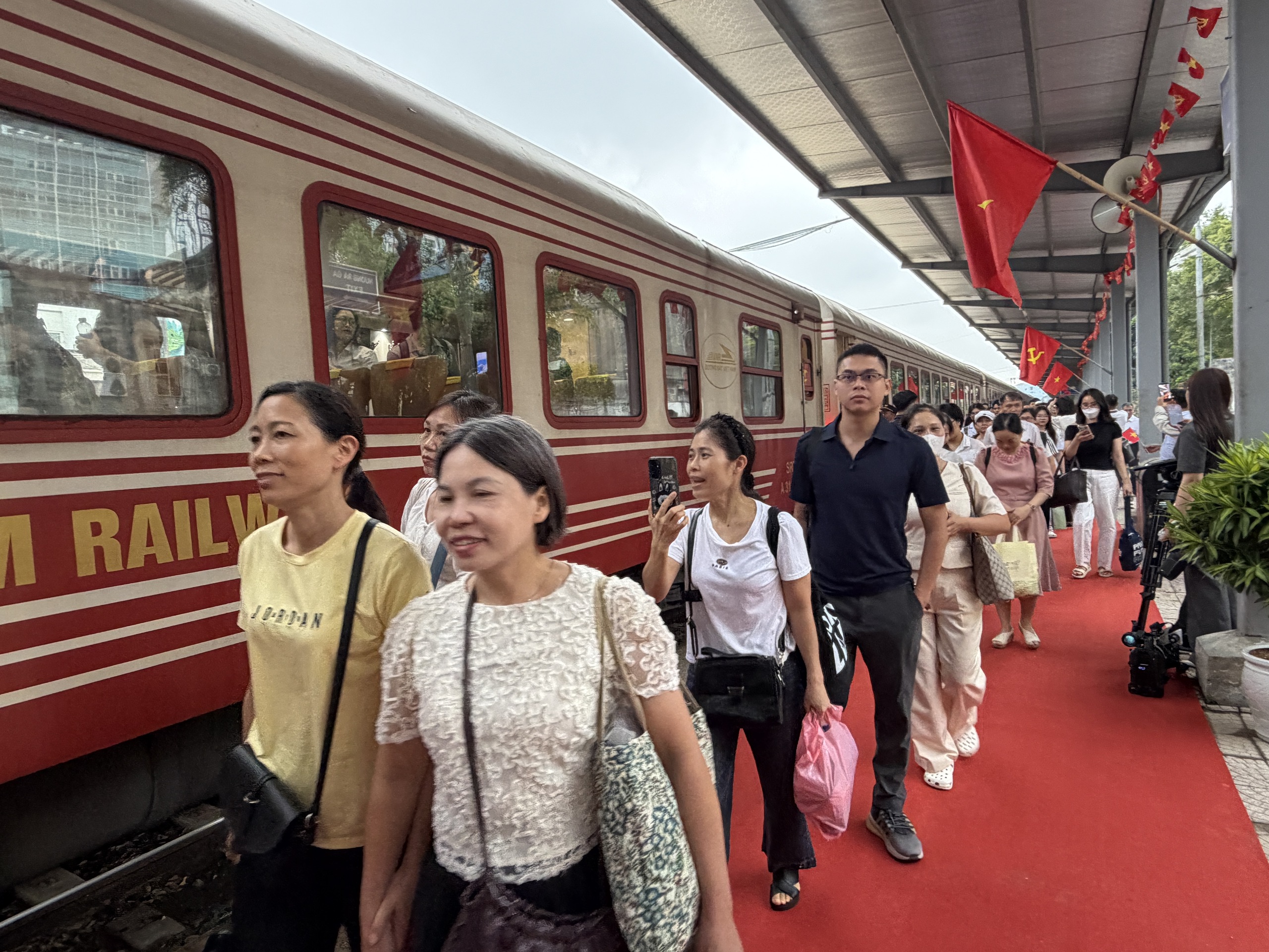 Bệnh viện Bạch Mai cơ sở Ninh Bình chính thức vận hành - Ảnh 17.
