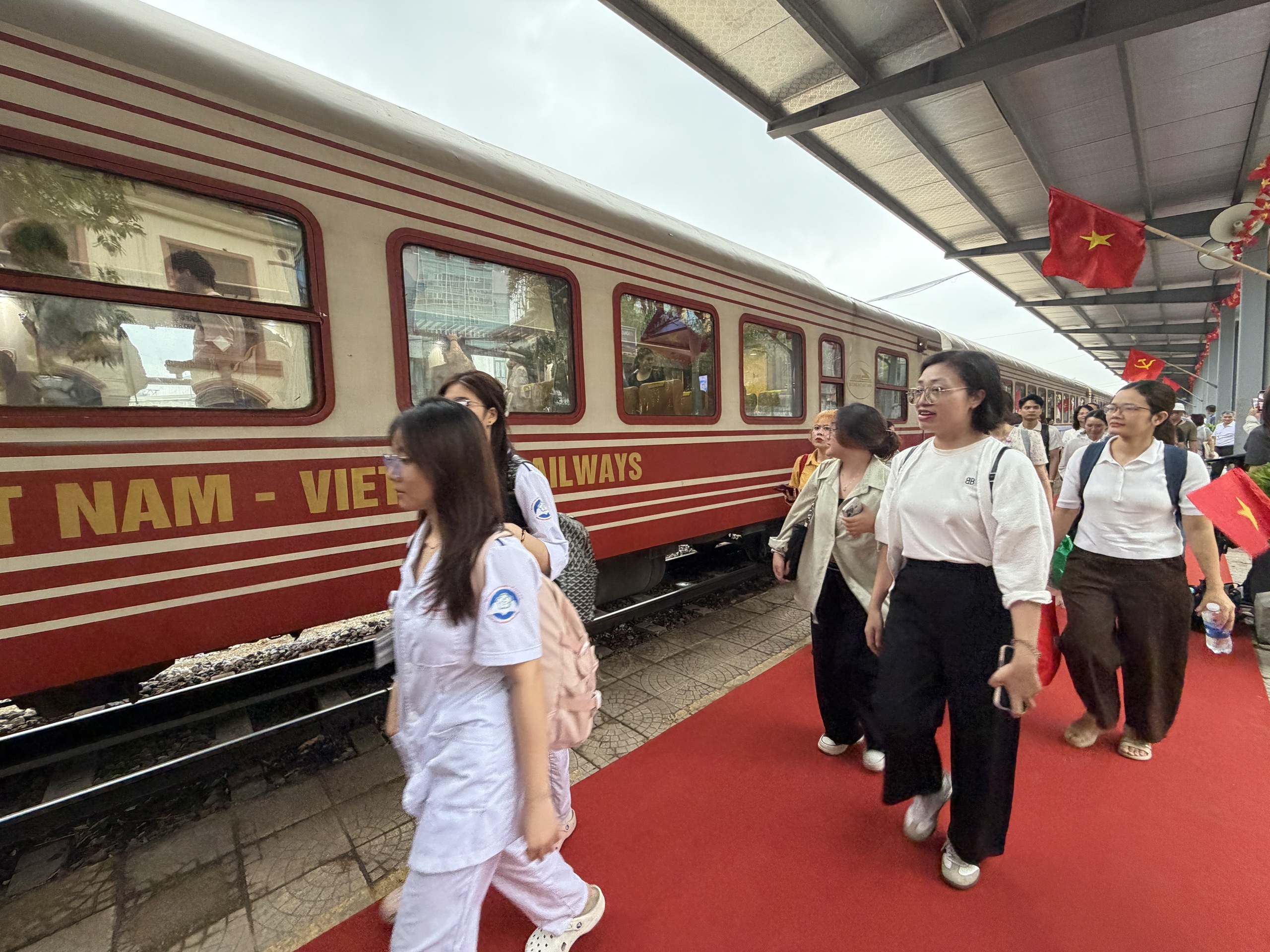 Bệnh viện Bạch Mai cơ sở Ninh Bình chính thức vận hành - Ảnh 18.