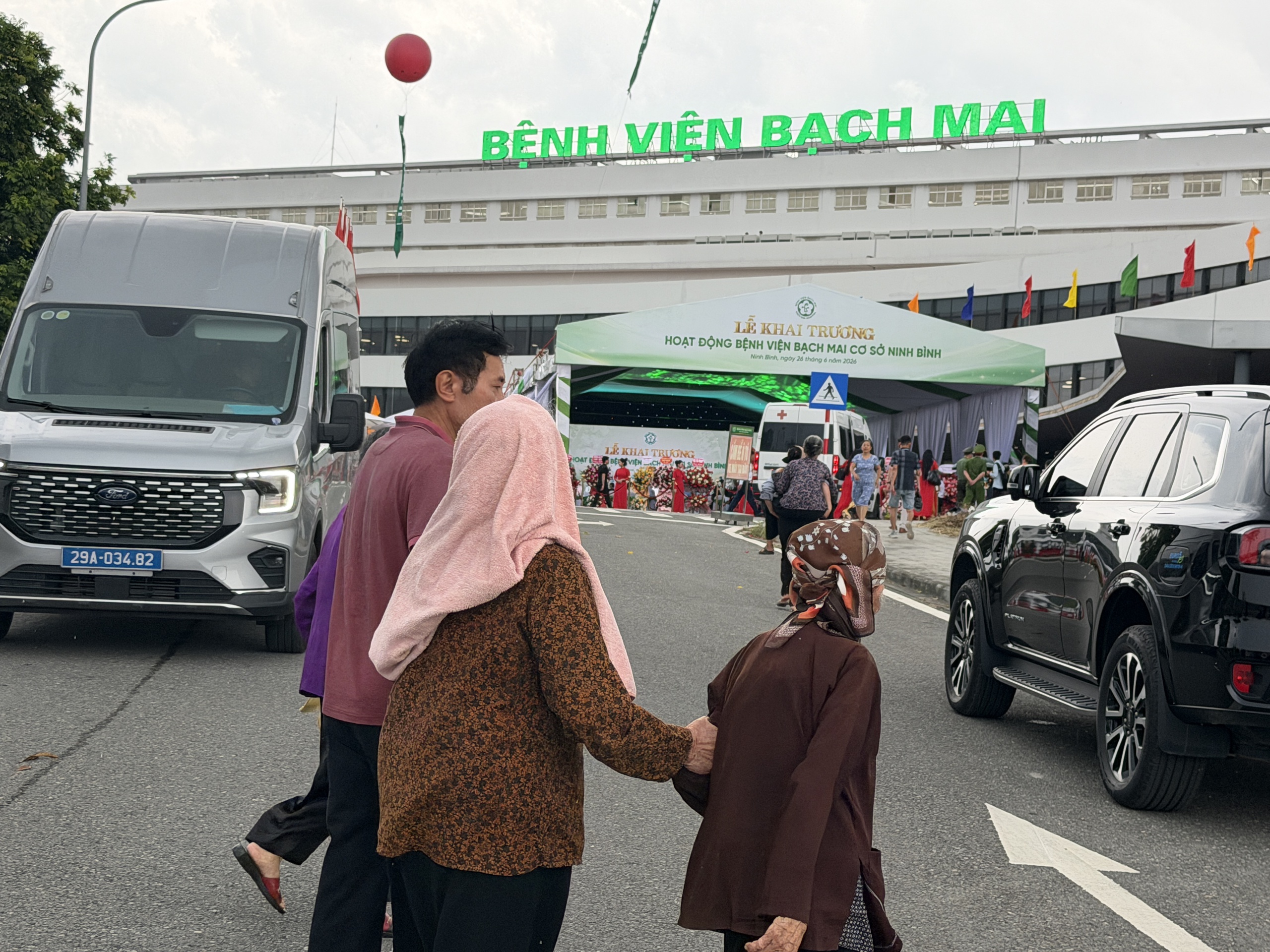 Bệnh viện Bạch Mai cơ sở Ninh Bình chính thức vận hành - Ảnh 7.