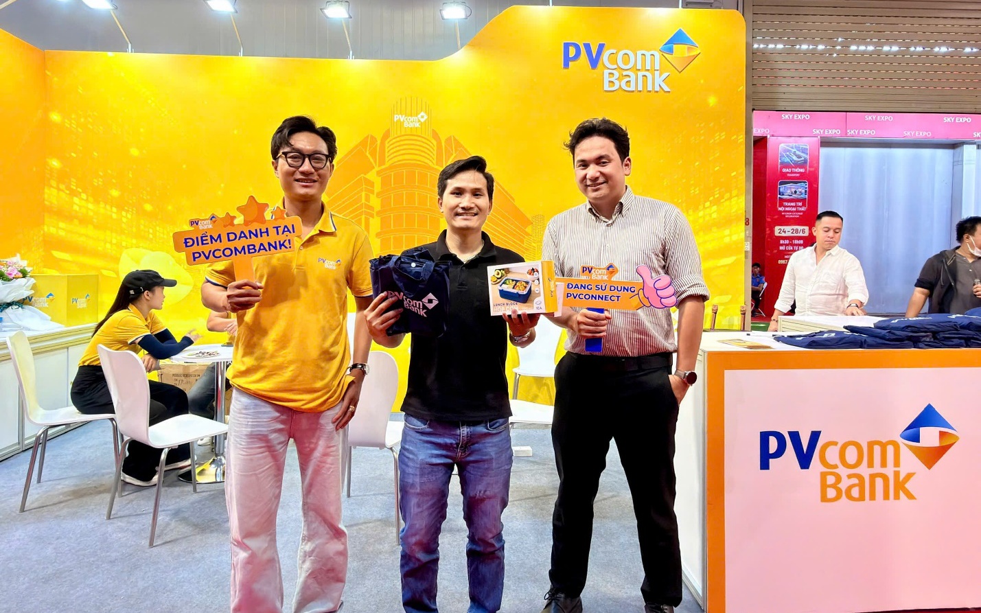 PVcomBank mang trải nghiệm ngân hàng số hiện đại đến Vietbuild TP HCM 2026