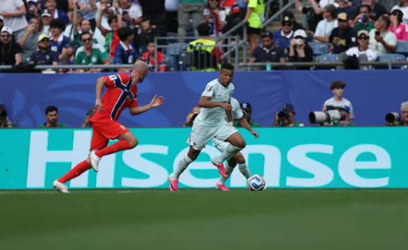 "Gà trống" Pháp gáy vang tại Boston sau hat-trick của Dembele - Ảnh 1.
