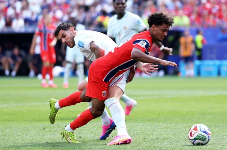 "Gà trống" Pháp gáy vang tại Boston sau hat-trick của Dembele - Ảnh 2.