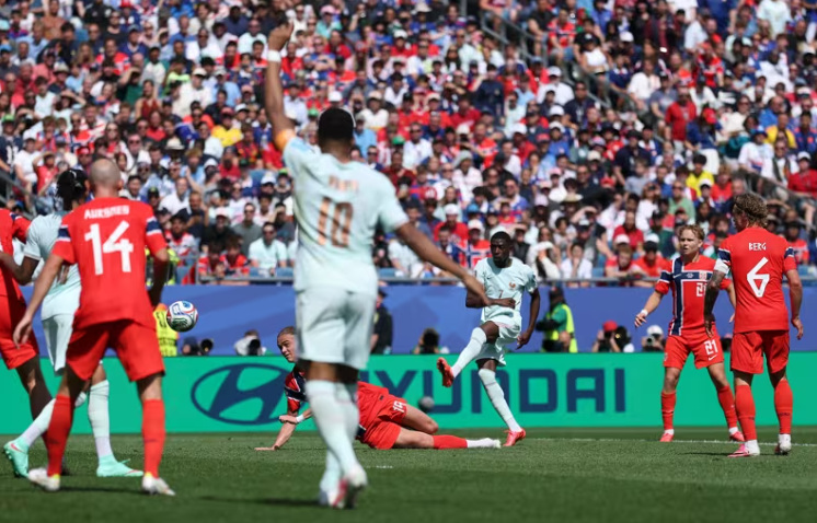 "Gà trống" Pháp gáy vang tại Boston sau hat-trick của Dembele - Ảnh 4.