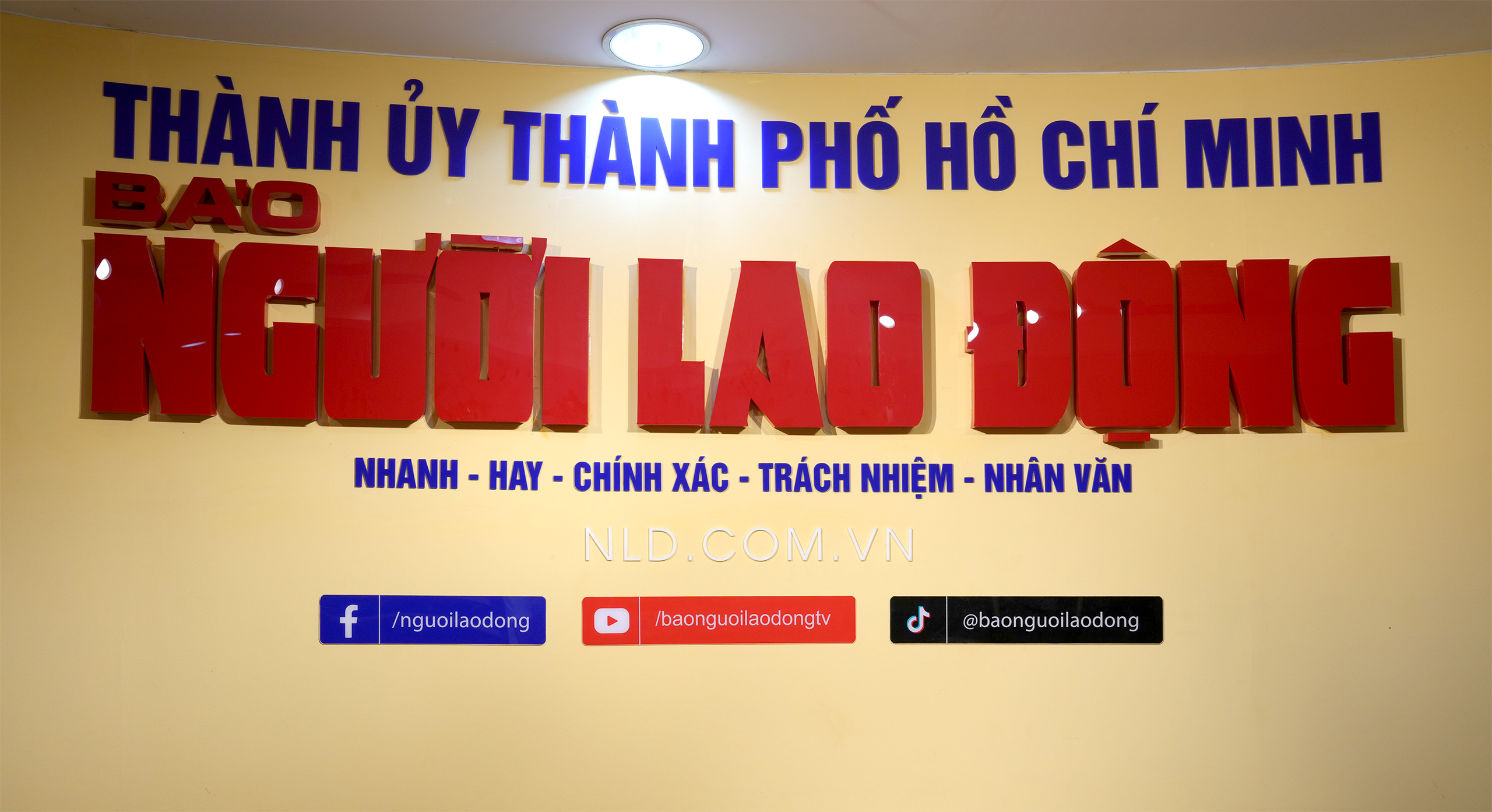 MEGA STORY: Điều còn lại - Hành trình 51 năm của Báo Người Lao Động (1975-2026) - Ảnh 25.