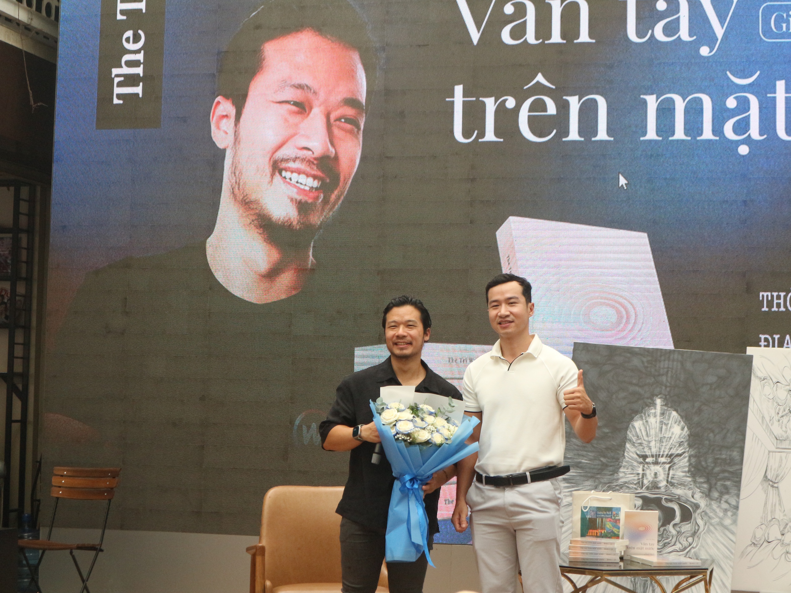 "Vân tay trên mặt nước": Hành trình đối thoại đầy nhân bản - Ảnh 9.