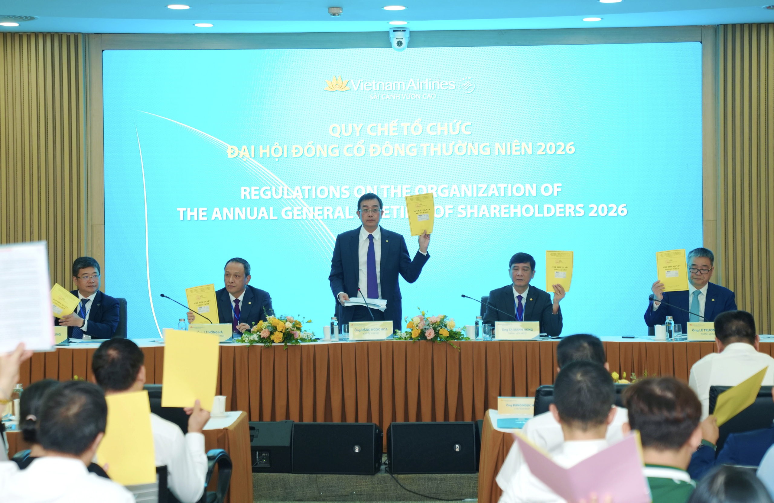 Vietnam Airlines đặt mục tiêu doanh thu gần 139.000 tỉ đồng năm 2026 - Ảnh 1.