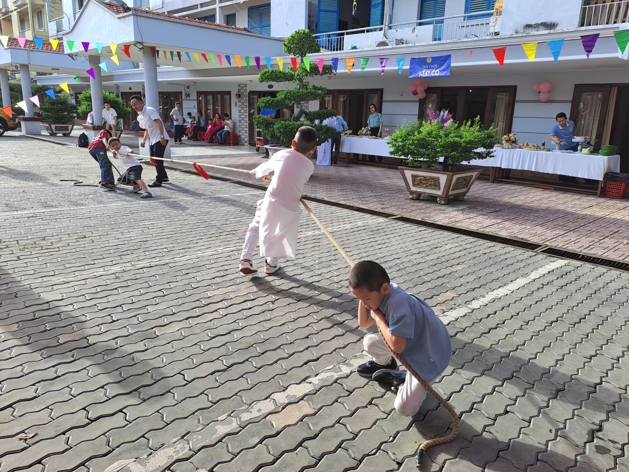 77 gia đình tiêu biểu được tuyên dương tại Ngày hội Gia đình công nhân, viên chức, lao động - Ảnh 3.