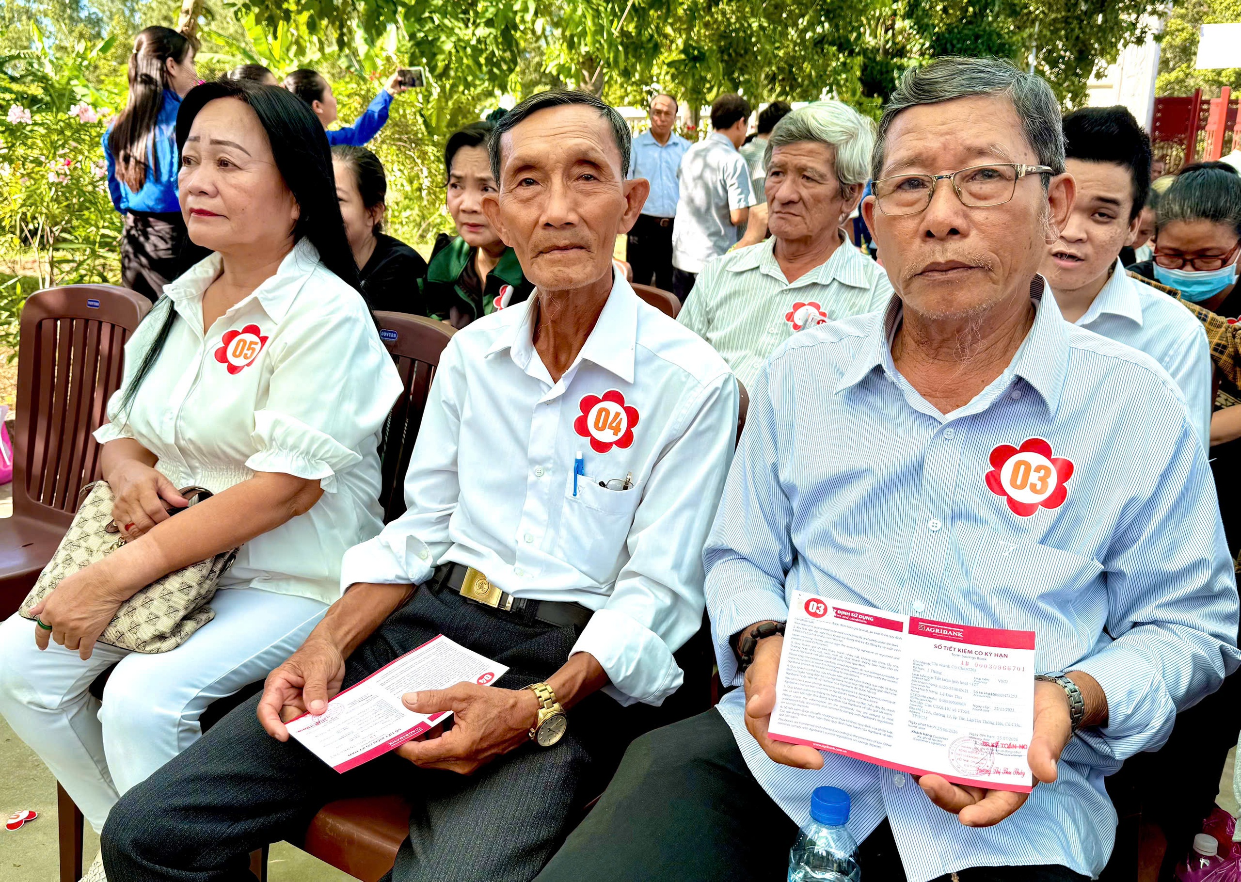 X&atilde; B&igrave;nh Lợi, TPHCM: Ra mắt c&ocirc;ng tr&igrave;nh tuyến đường hoa kiểu mẫu gắn với chuyển đổi số - Ảnh 10.