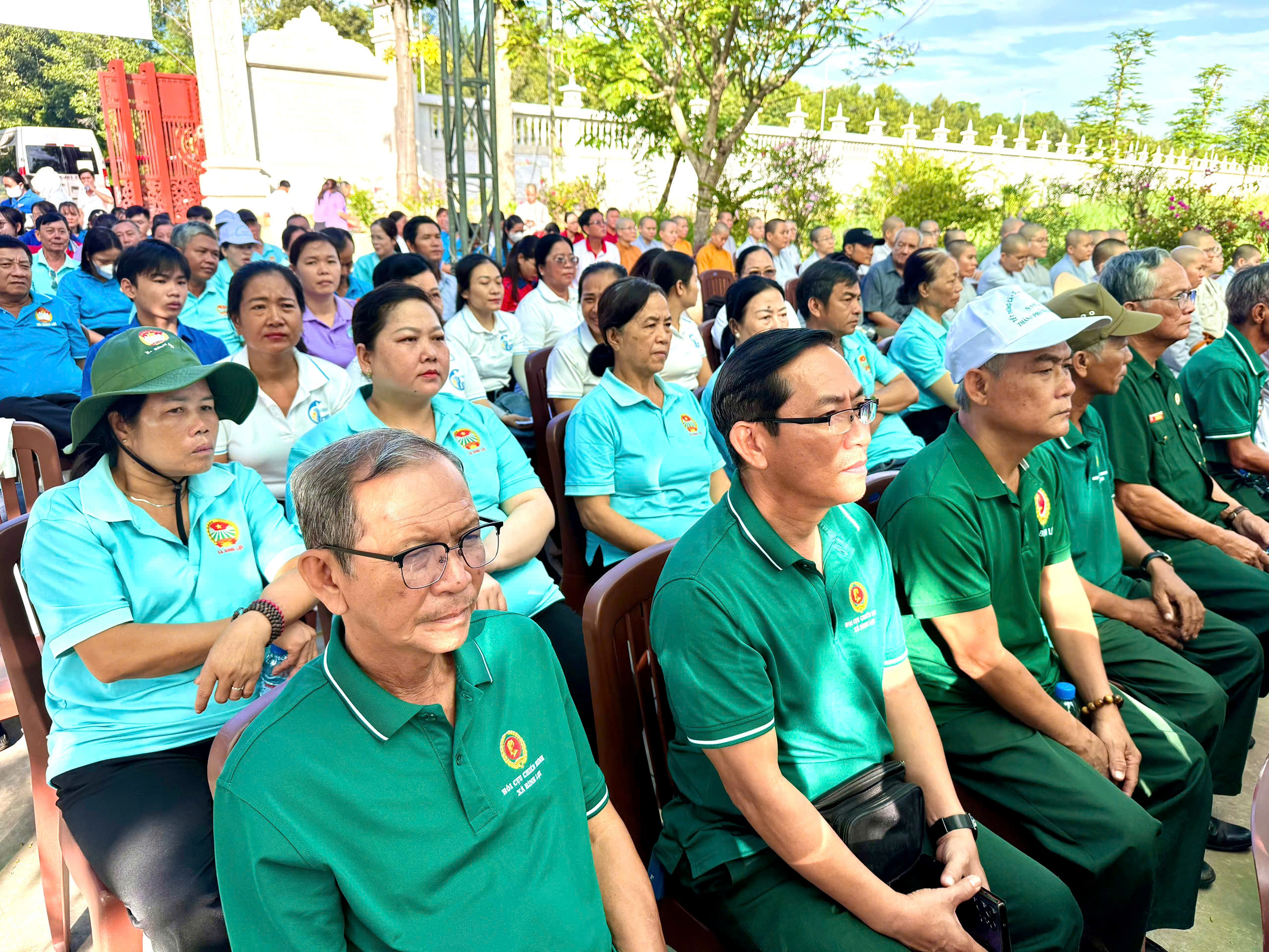 X&atilde; B&igrave;nh Lợi, TPHCM: Ra mắt c&ocirc;ng tr&igrave;nh tuyến đường hoa kiểu mẫu gắn với chuyển đổi số - Ảnh 2.