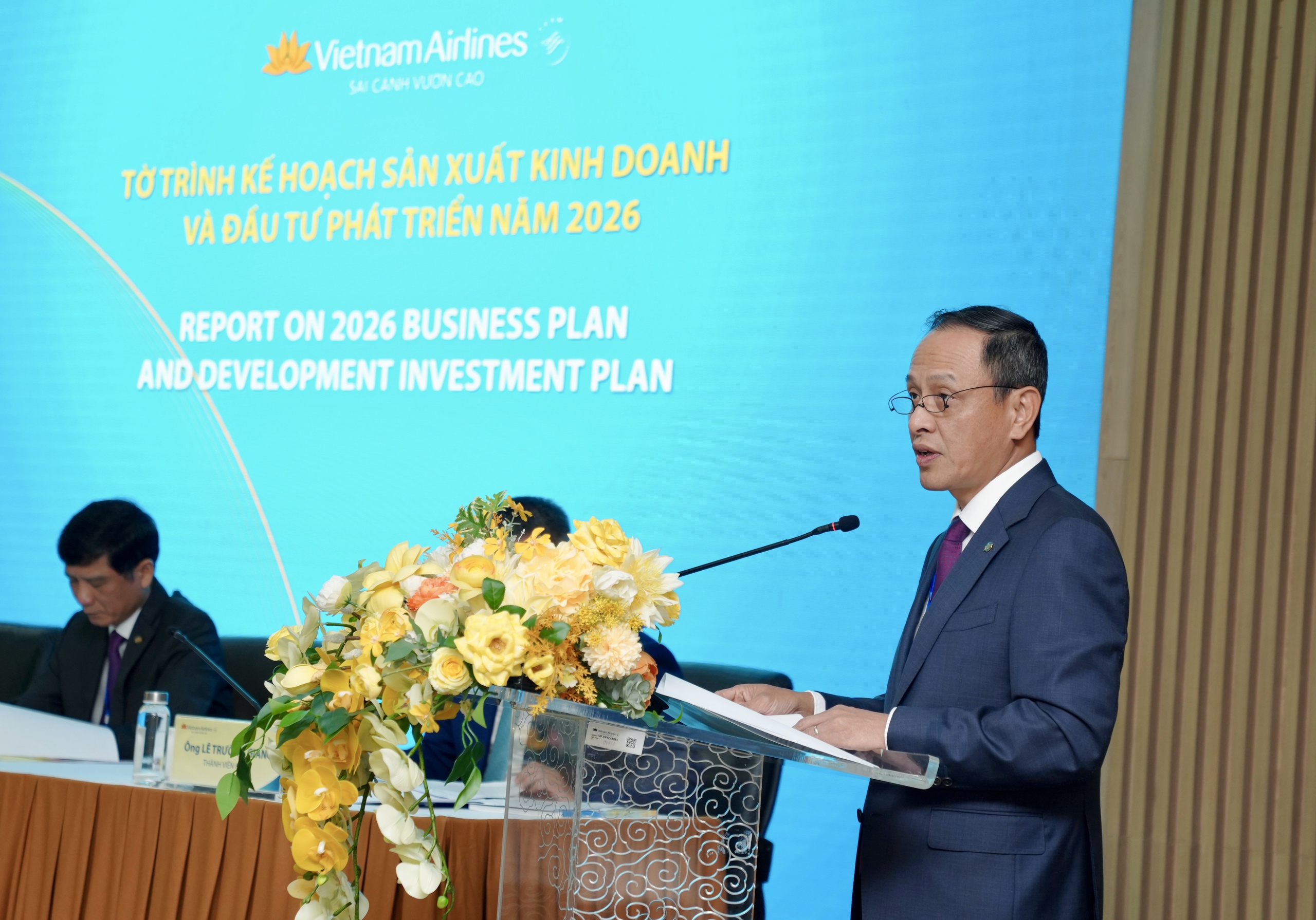 Vietnam Airlines đặt mục tiêu doanh thu gần 139.000 tỉ đồng năm 2026 - Ảnh 2.