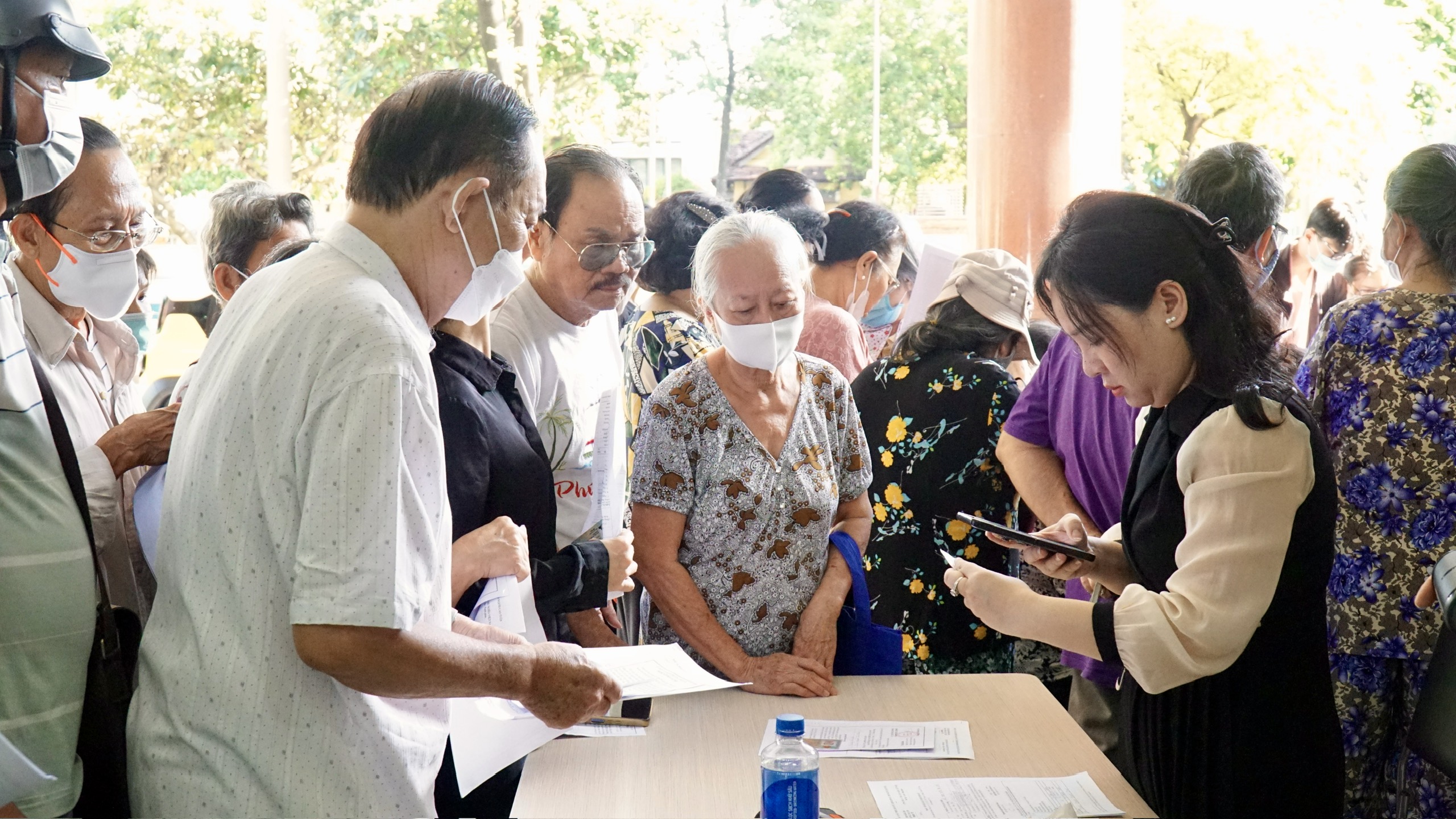 Phường Chợ Lớn phát động chuỗi hoạt động chào mừng 50 năm TPHCM mang tên Bác - Ảnh 10.