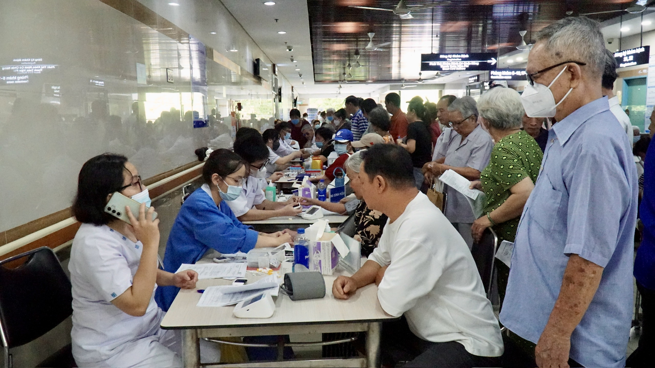 Phường Chợ Lớn phát động chuỗi hoạt động chào mừng 50 năm TPHCM mang tên Bác - Ảnh 11.
