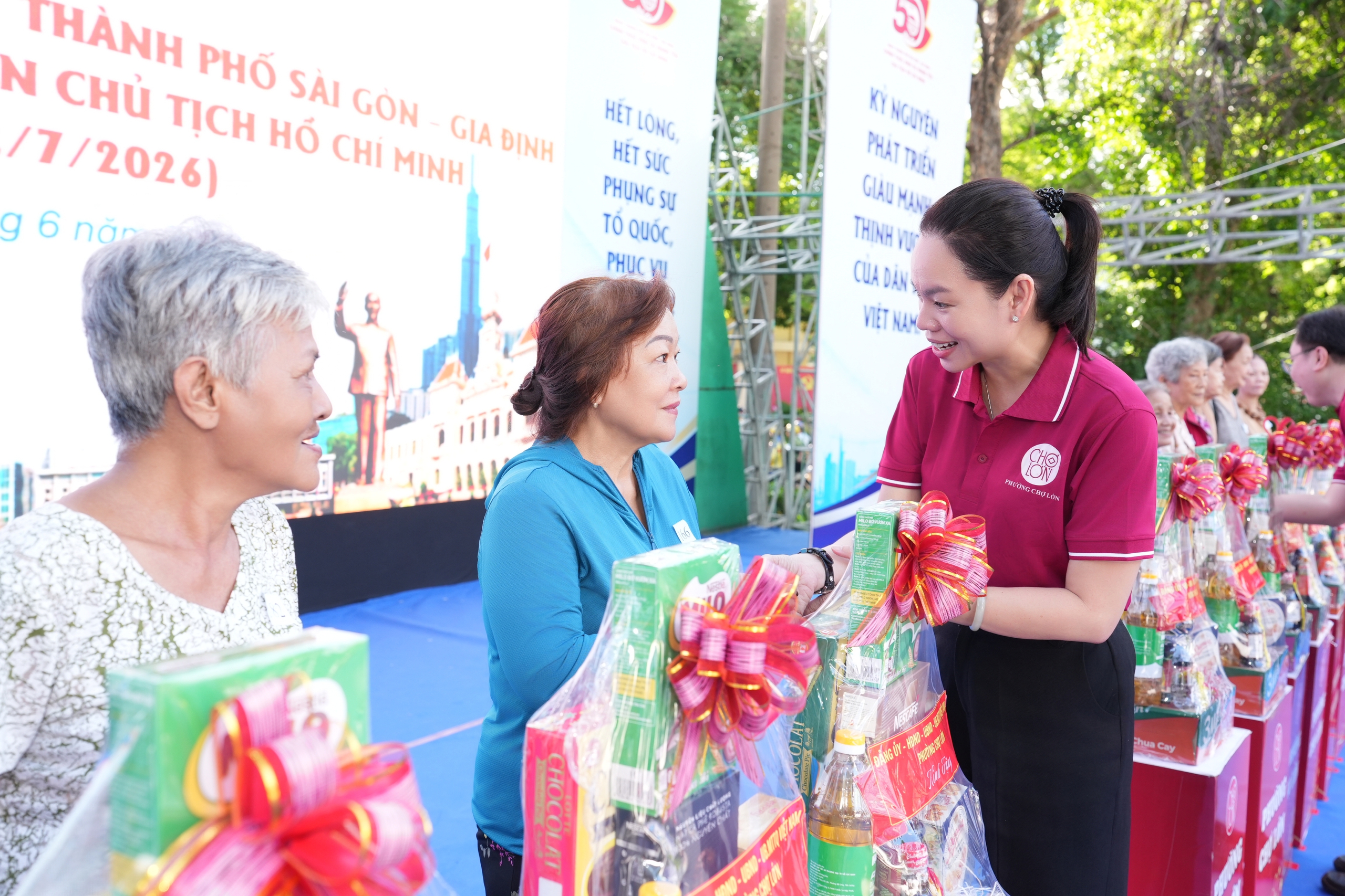 Phường Chợ Lớn phát động chuỗi hoạt động chào mừng 50 năm TPHCM mang tên Bác - Ảnh 7.
