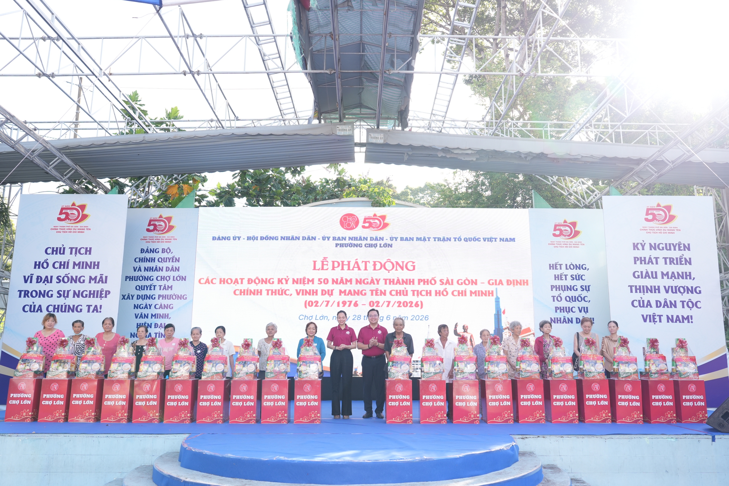 Phường Chợ Lớn phát động chuỗi hoạt động chào mừng 50 năm TPHCM mang tên Bác - Ảnh 6.