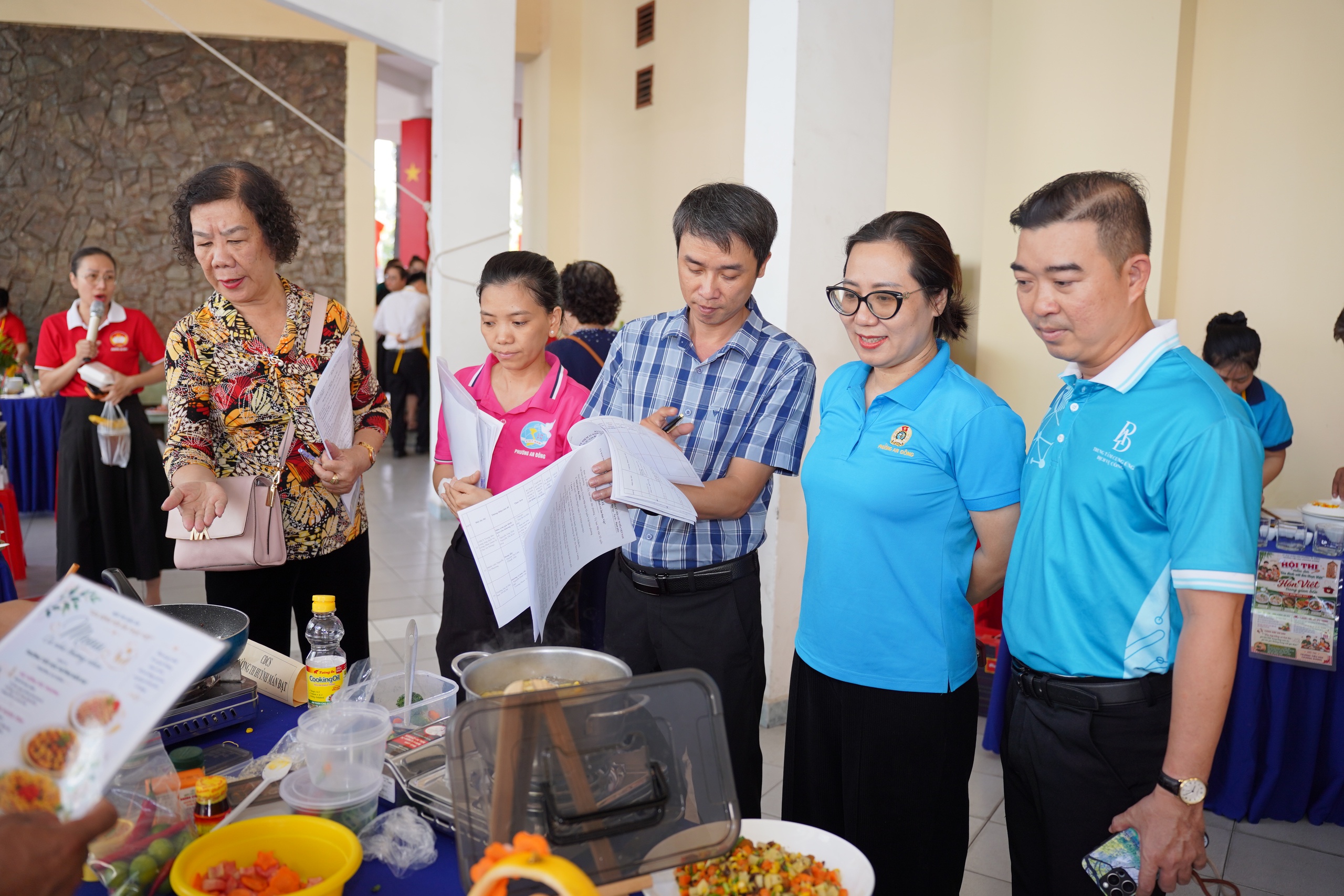 C&ocirc;ng  đo&agrave;n phường An Đ&ocirc;ng chung tay x&acirc;y dựng trường học xanh, chuyển đổi số - Ảnh 6.