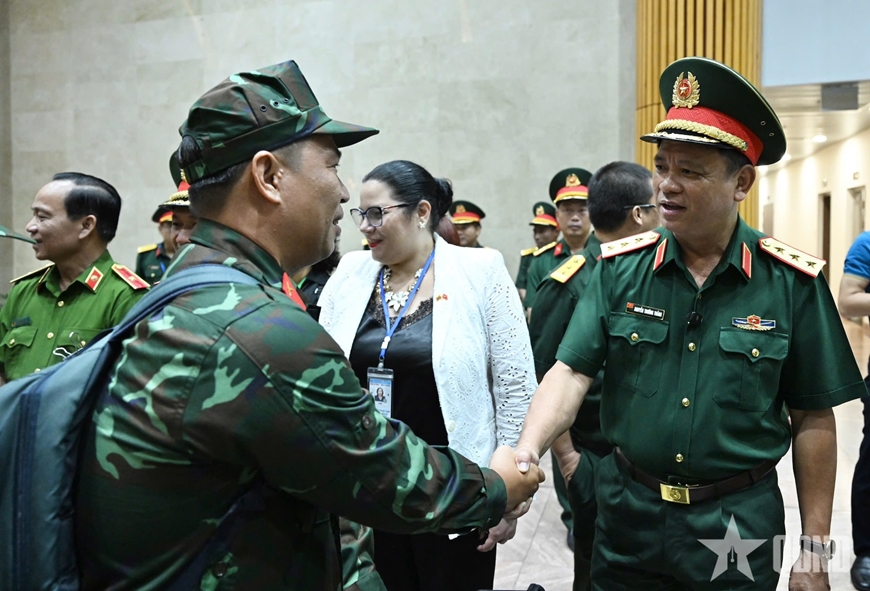 Đoàn công tác QĐND và CAND dân lên đường tham gia khắc phục hậu quả động đất tại Venezuela - Ảnh 2.