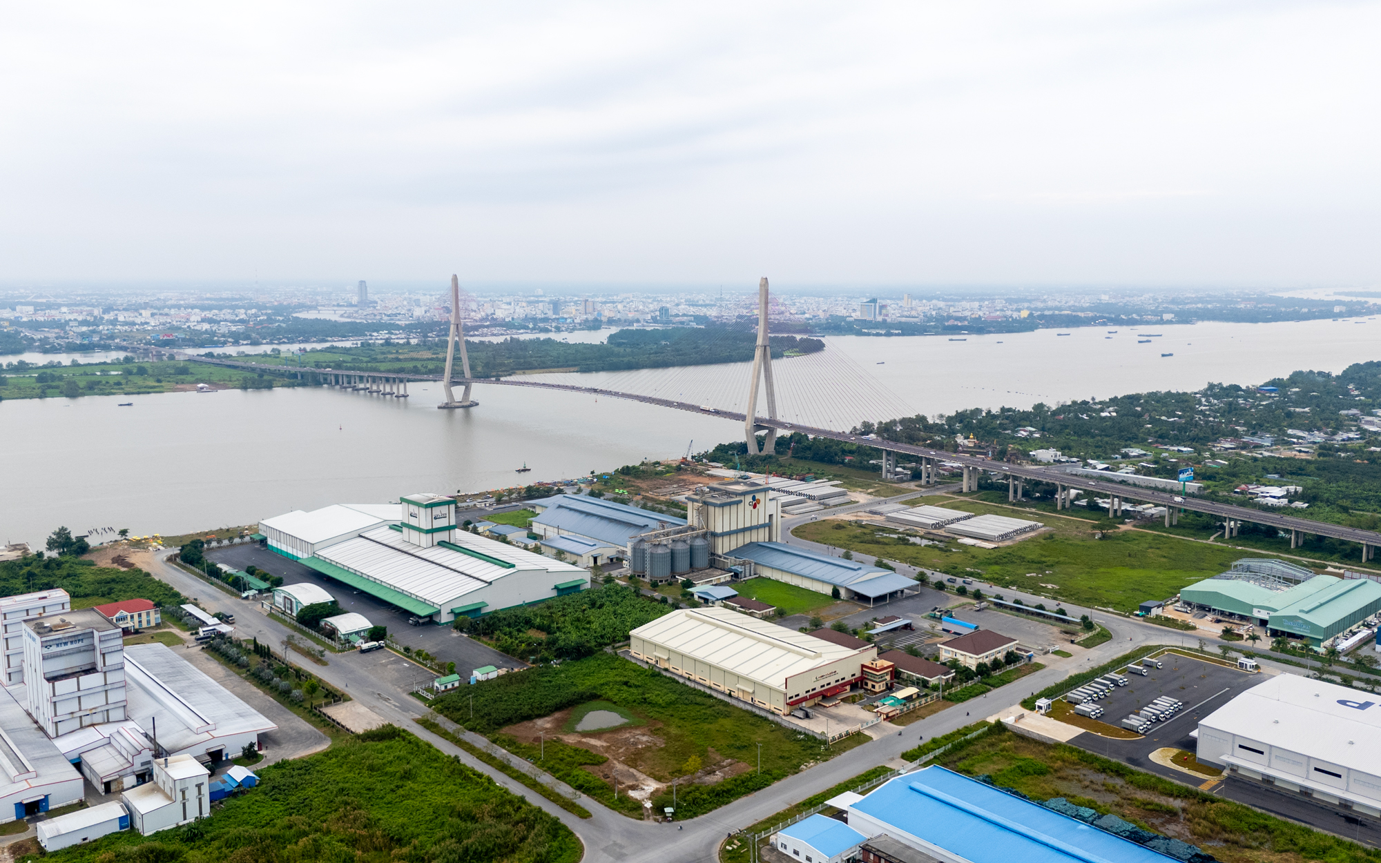 Vĩnh Long trước chu kỳ ph&aacute;t triển mới: Đ&acirc;u l&agrave; động lực cho những cực tăng trưởng tương lai? - Ảnh 2.