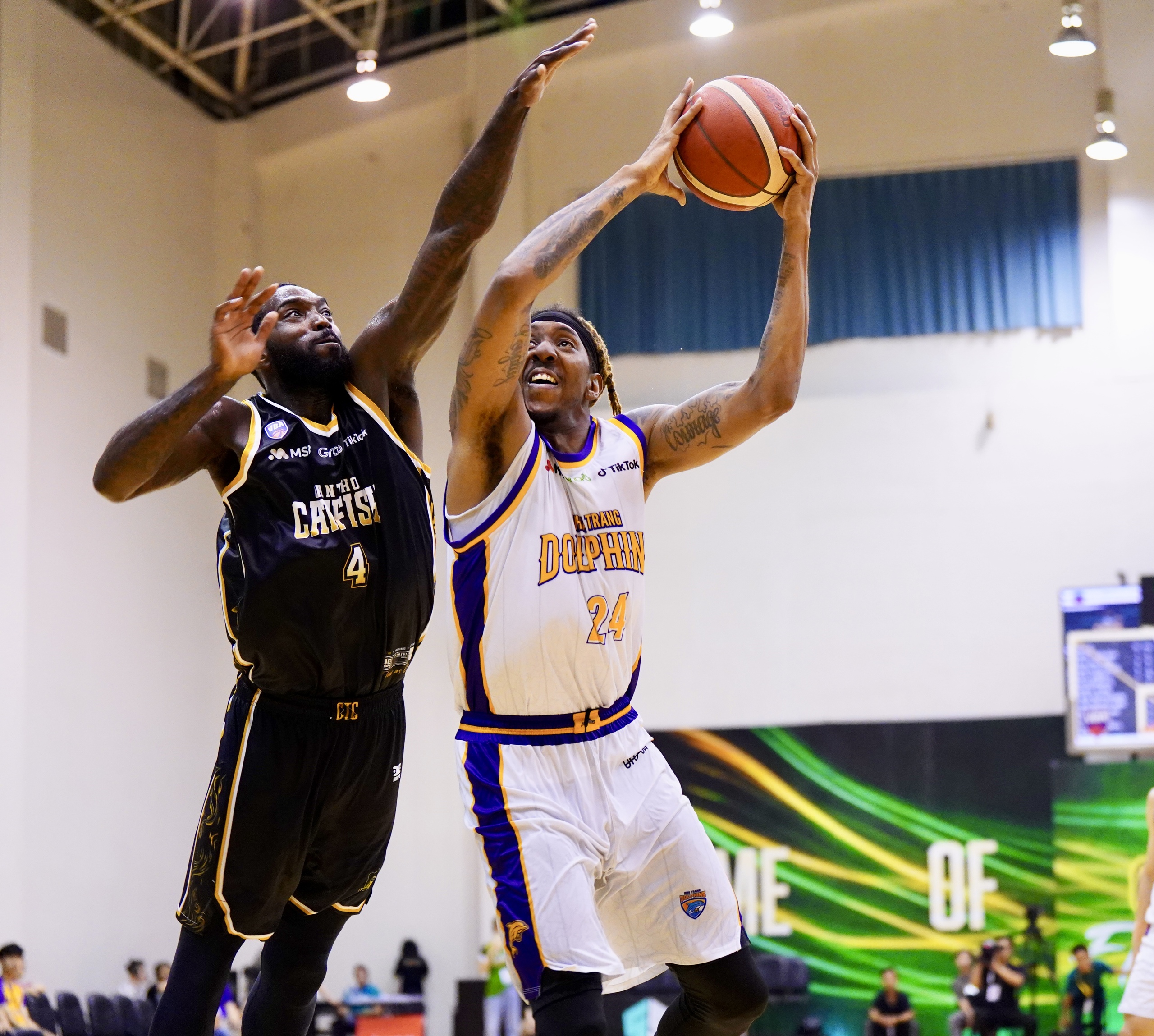 Nha Trang Dolphins giữ vững top 4 - Ảnh 1.