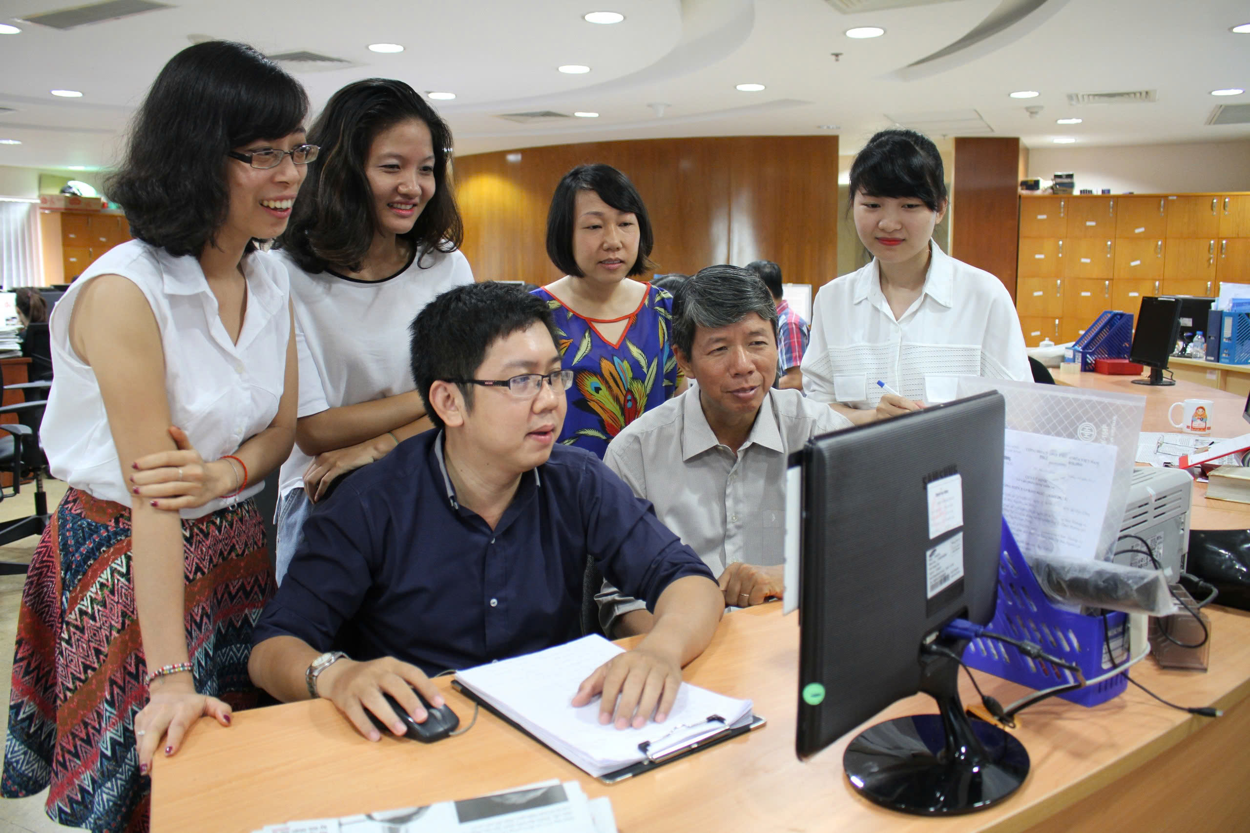 Bi hài lệch múi giờ! - Ảnh 1.