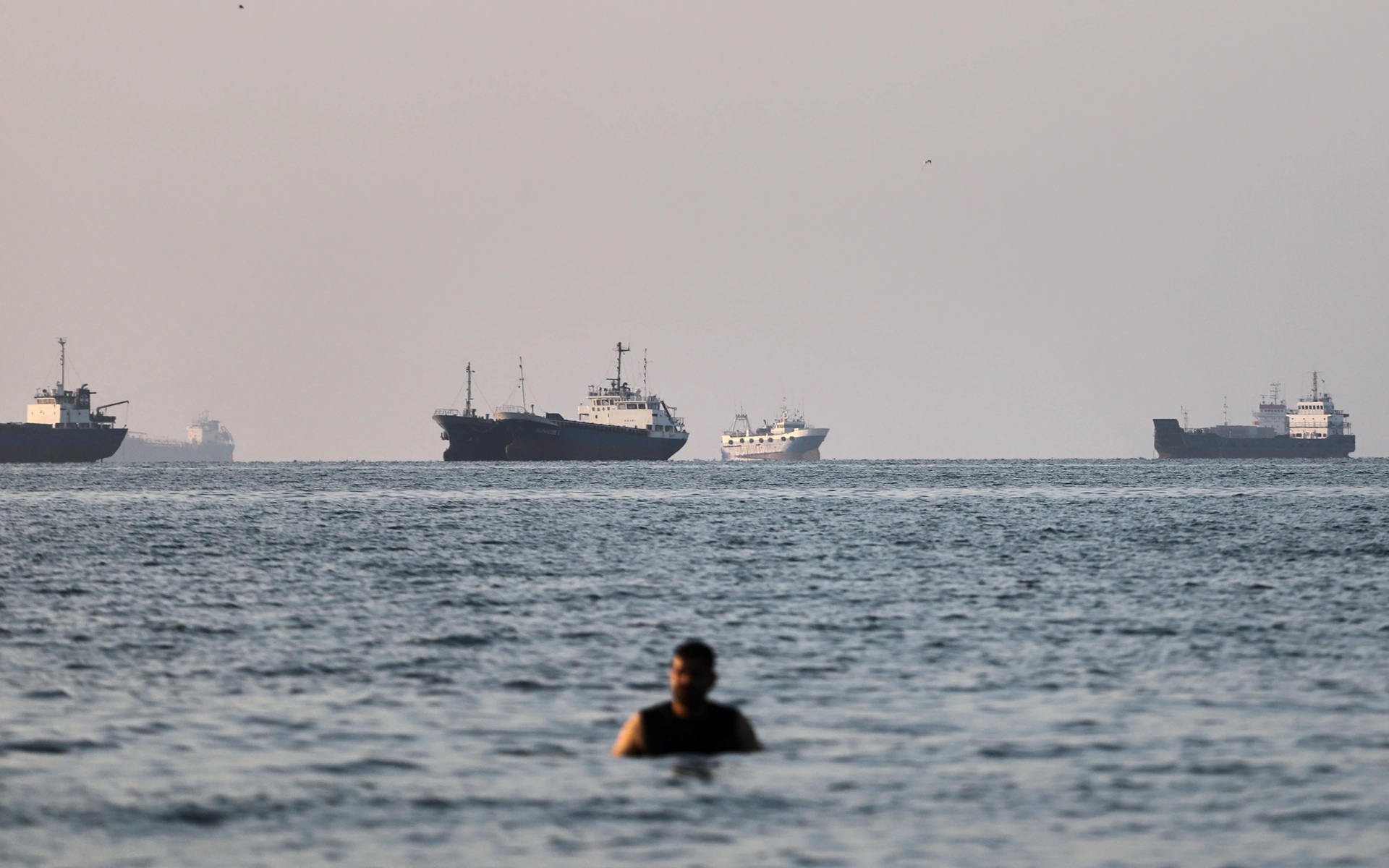 Chiến sự Trung Đông ngày 29-6: Iran - Oman họp ủy ban Hormuz, Qatar giải phóng 6 tỉ USD bị đóng băng