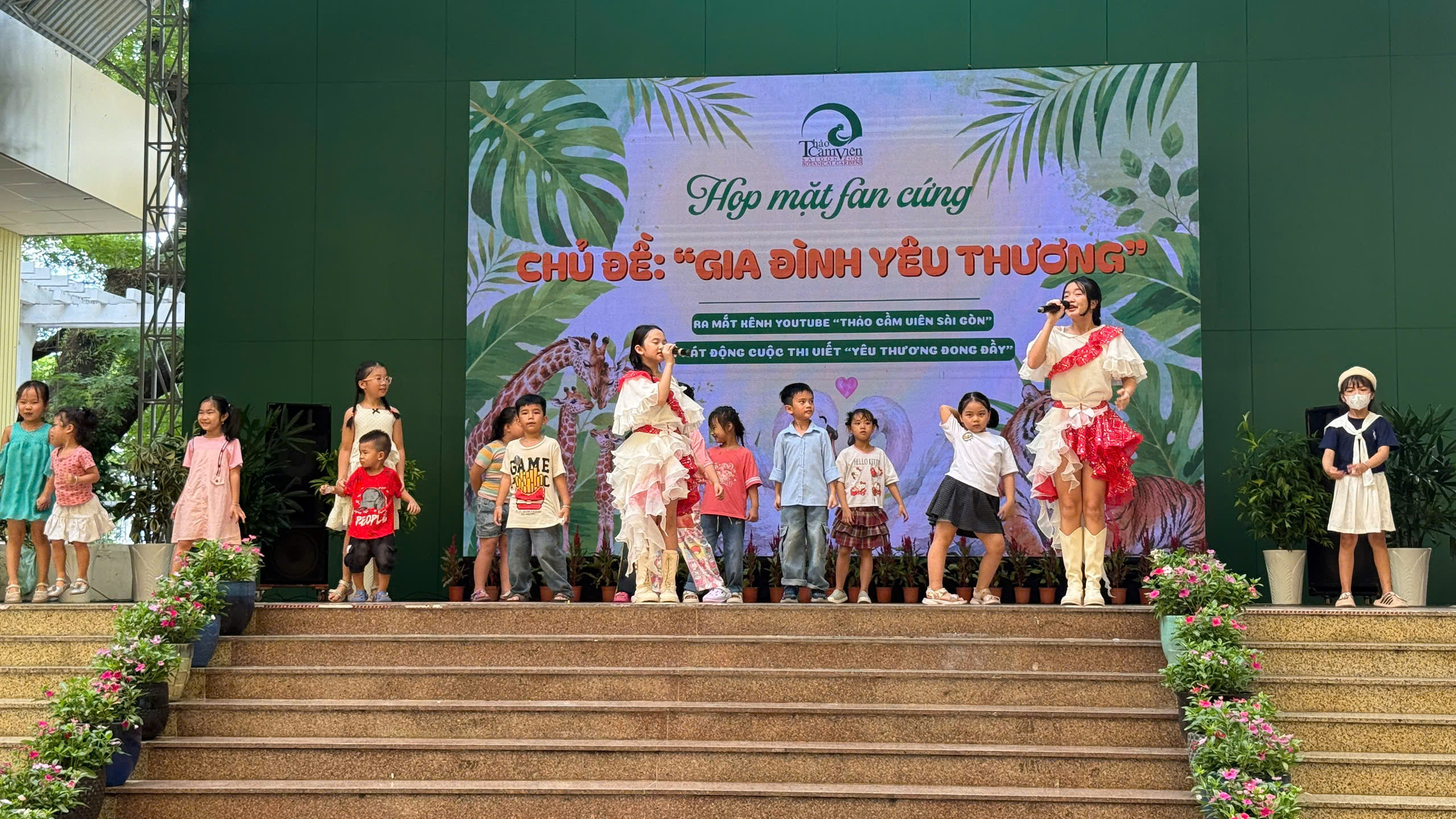 Thảo Cầm Vi&ecirc;n lan tỏa y&ecirc;u thương nh&acirc;n Ng&agrave;y Gia đ&igrave;nh Việt Nam - Ảnh 1.