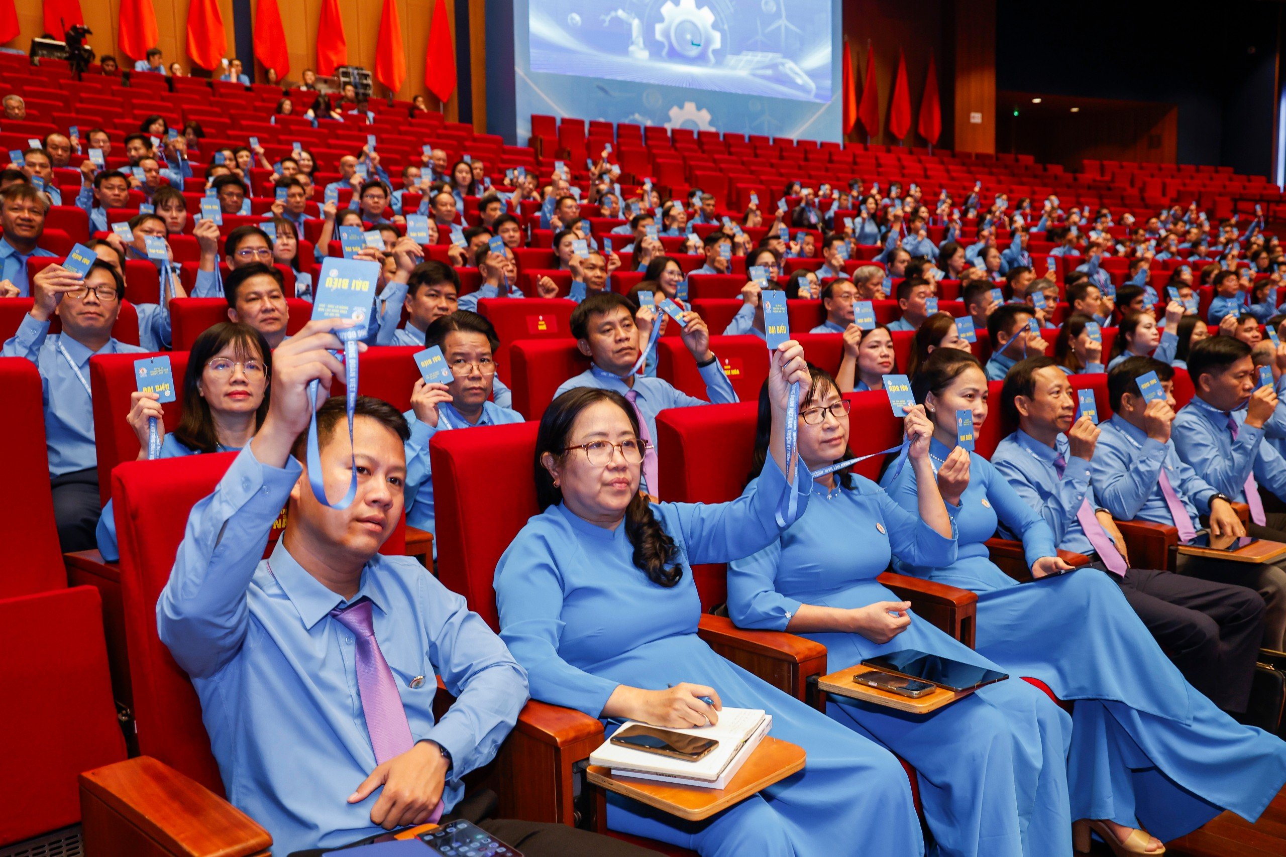 Đại hội XIV Công đoàn Việt Nam khai mạc phiên thứ nhất - Ảnh 2.