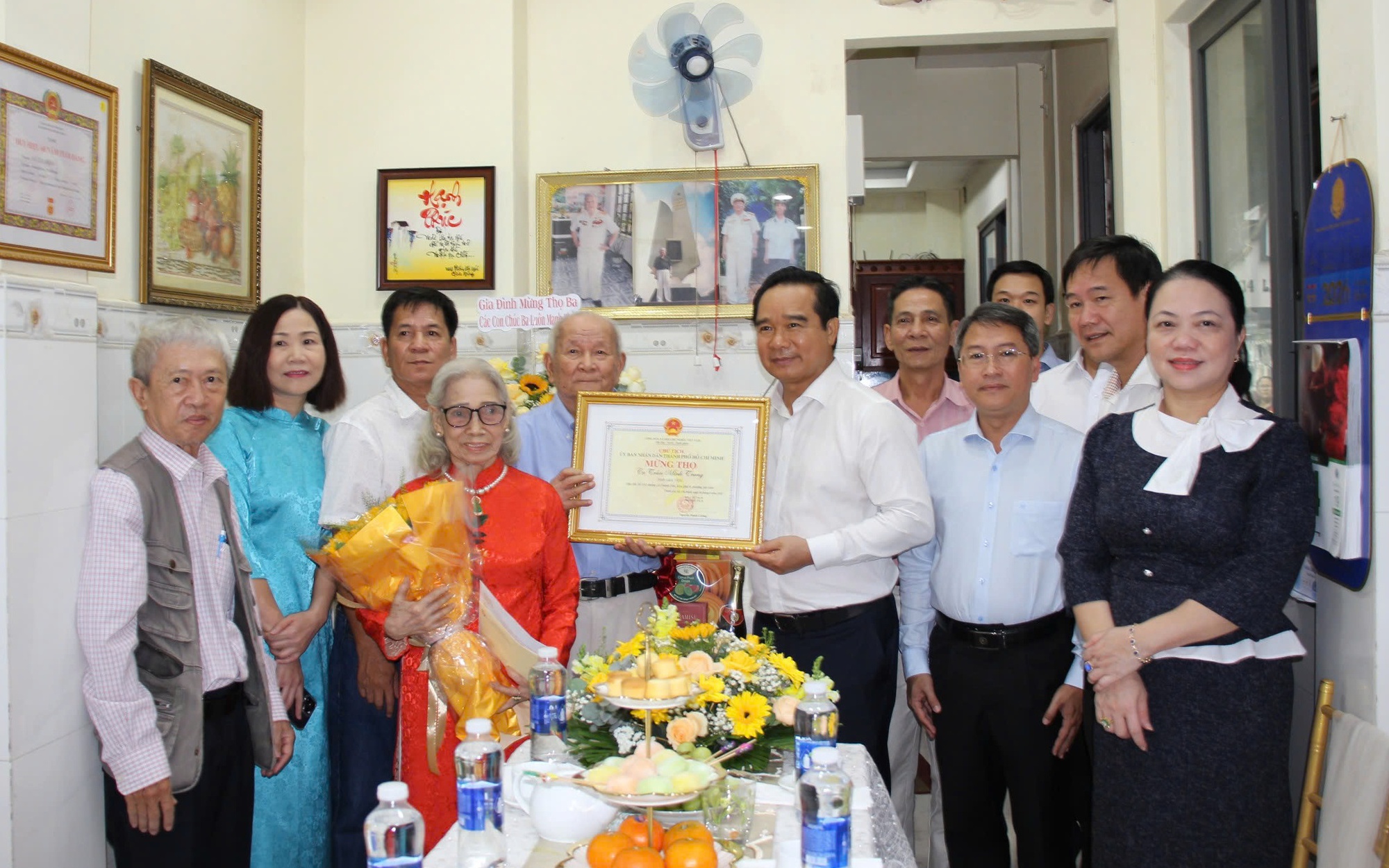 Lãnh đạo TPHCM mừng thọ người cao tuổi tiêu biểu