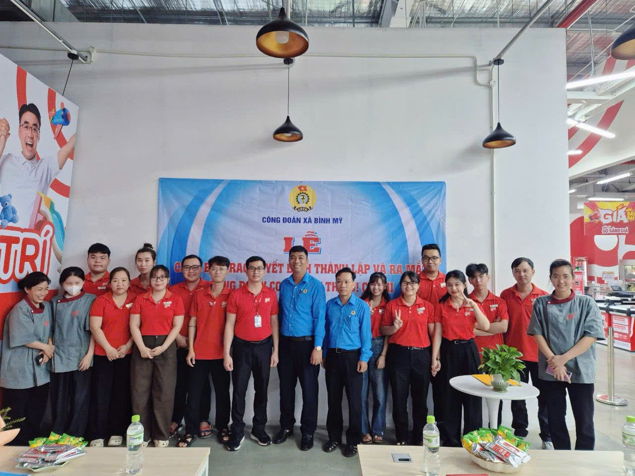 Công đoàn xã Bình Mỹ đẩy mạnh phát triển đoàn viên - Ảnh 2.