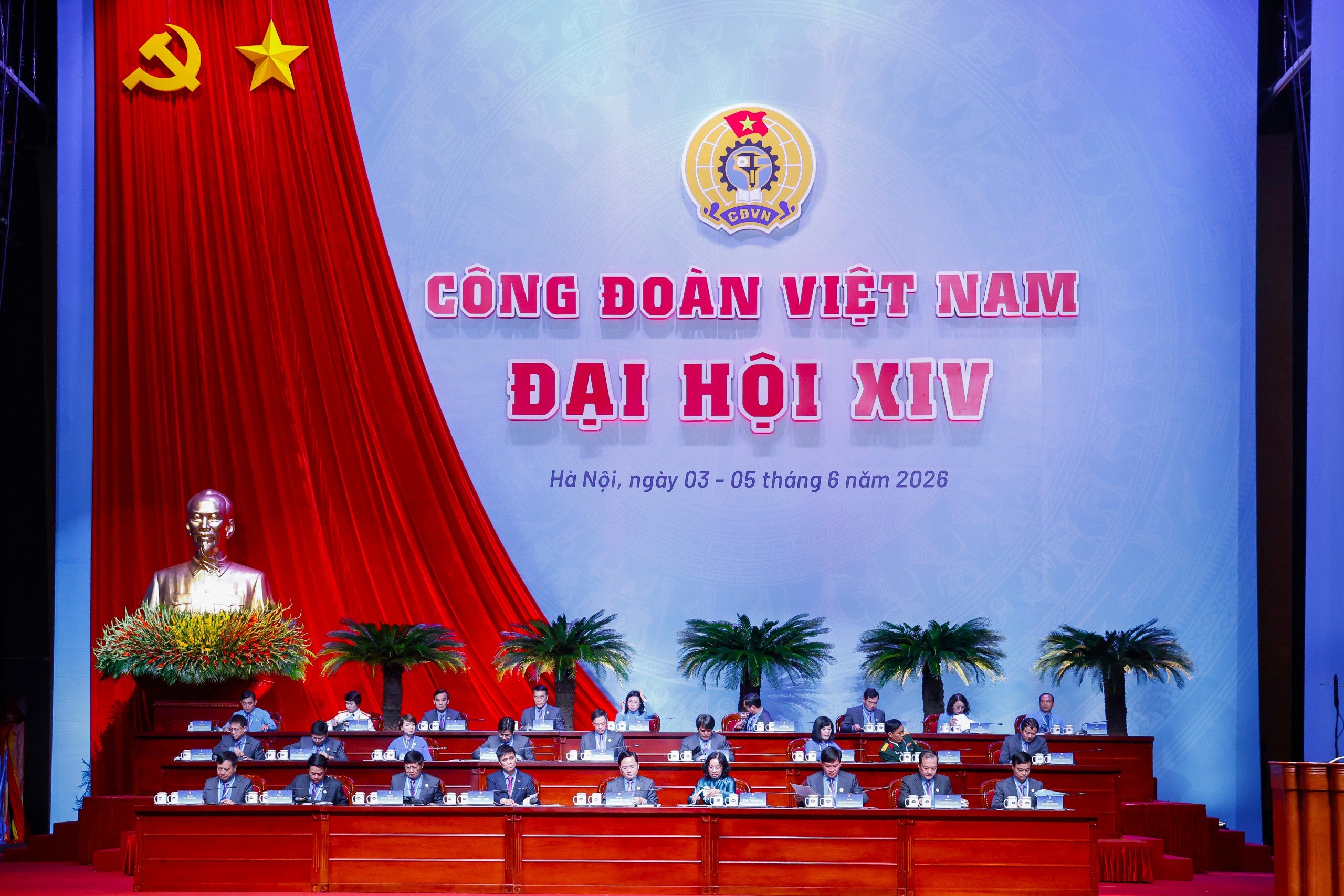 Đại hội XIV Công đoàn Việt Nam khai mạc phiên thứ nhất - Ảnh 1.
