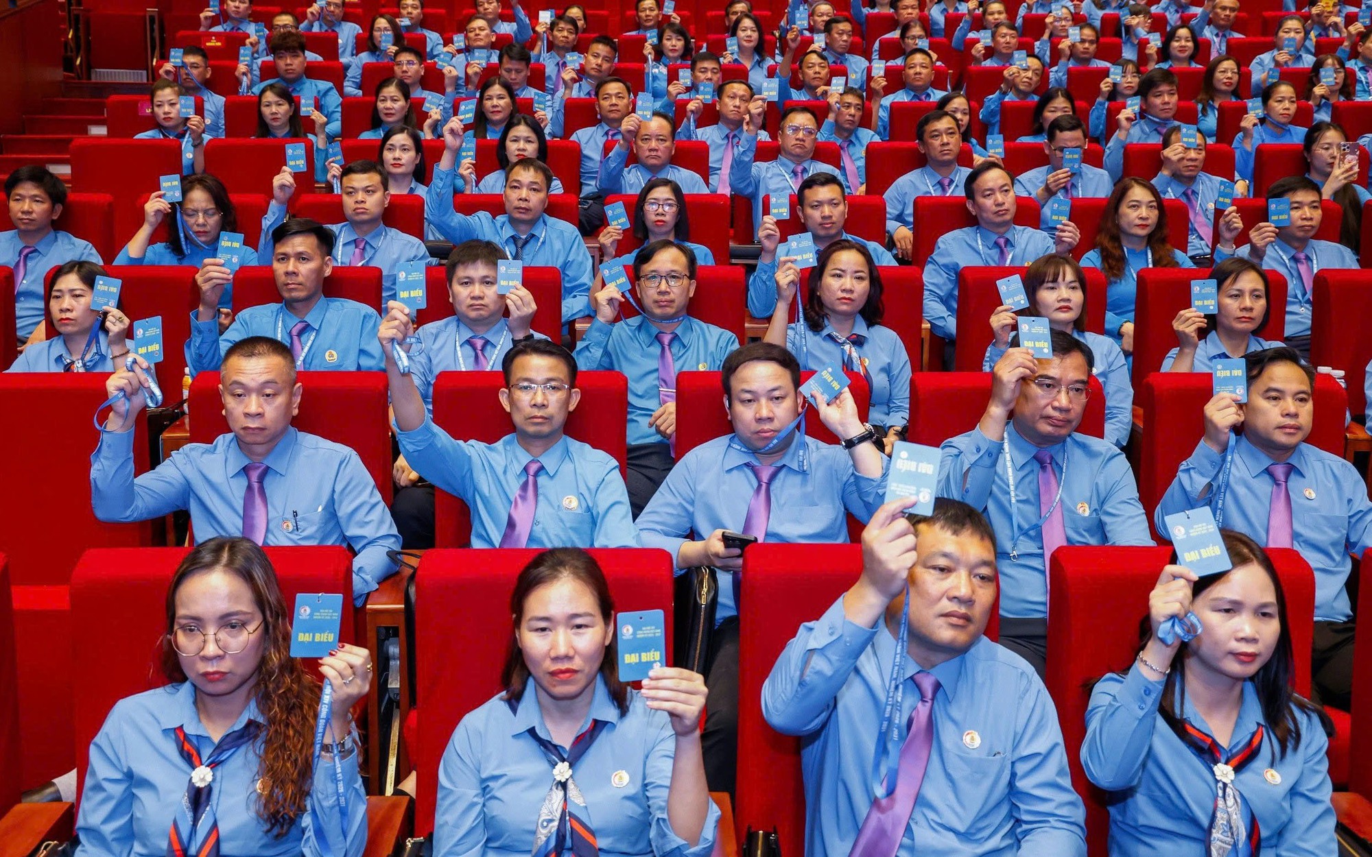 Xây dựng Công đoàn vững mạnh toàn diện