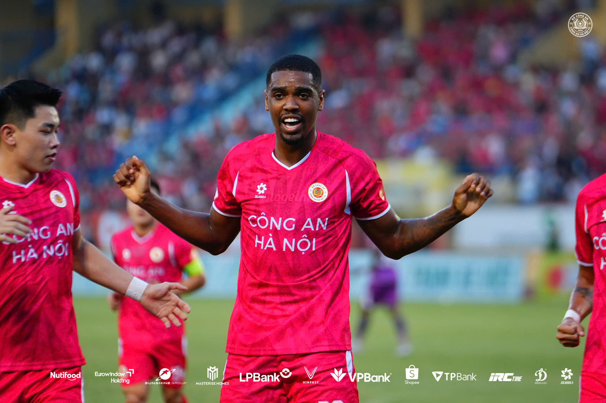 Alan Grafite: "Sát thủ" của Công an Hà Nội tiến gần cú đúp danh hiệu Vua phá lưới V-League - Ảnh 1.